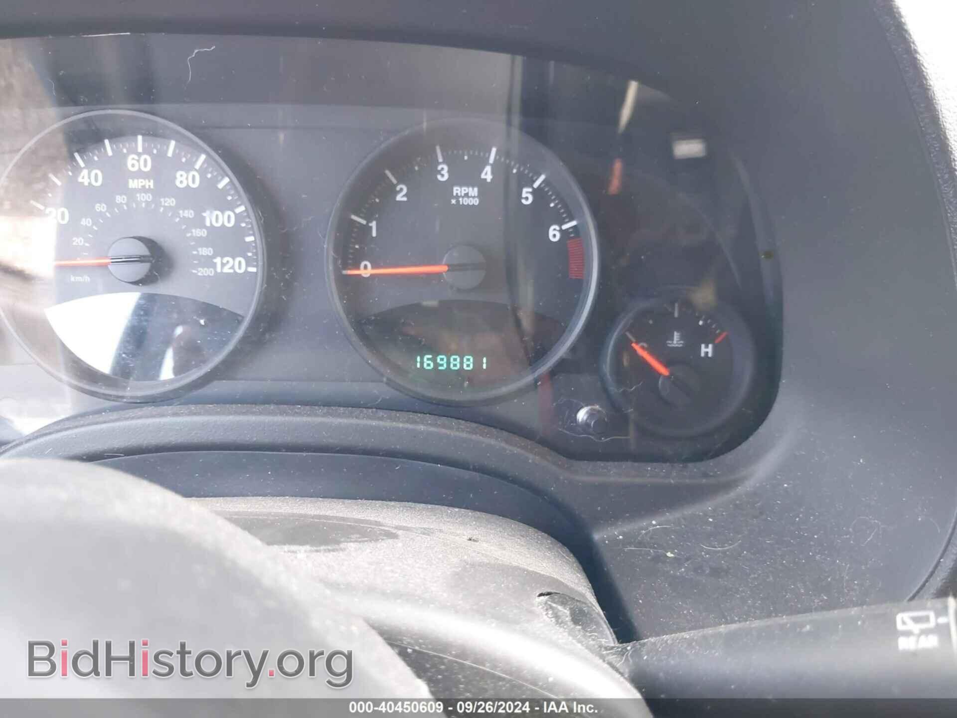 2011 JEEP COMPASS - VIN: 1J4NT1FB8BD290716 - Photo 7