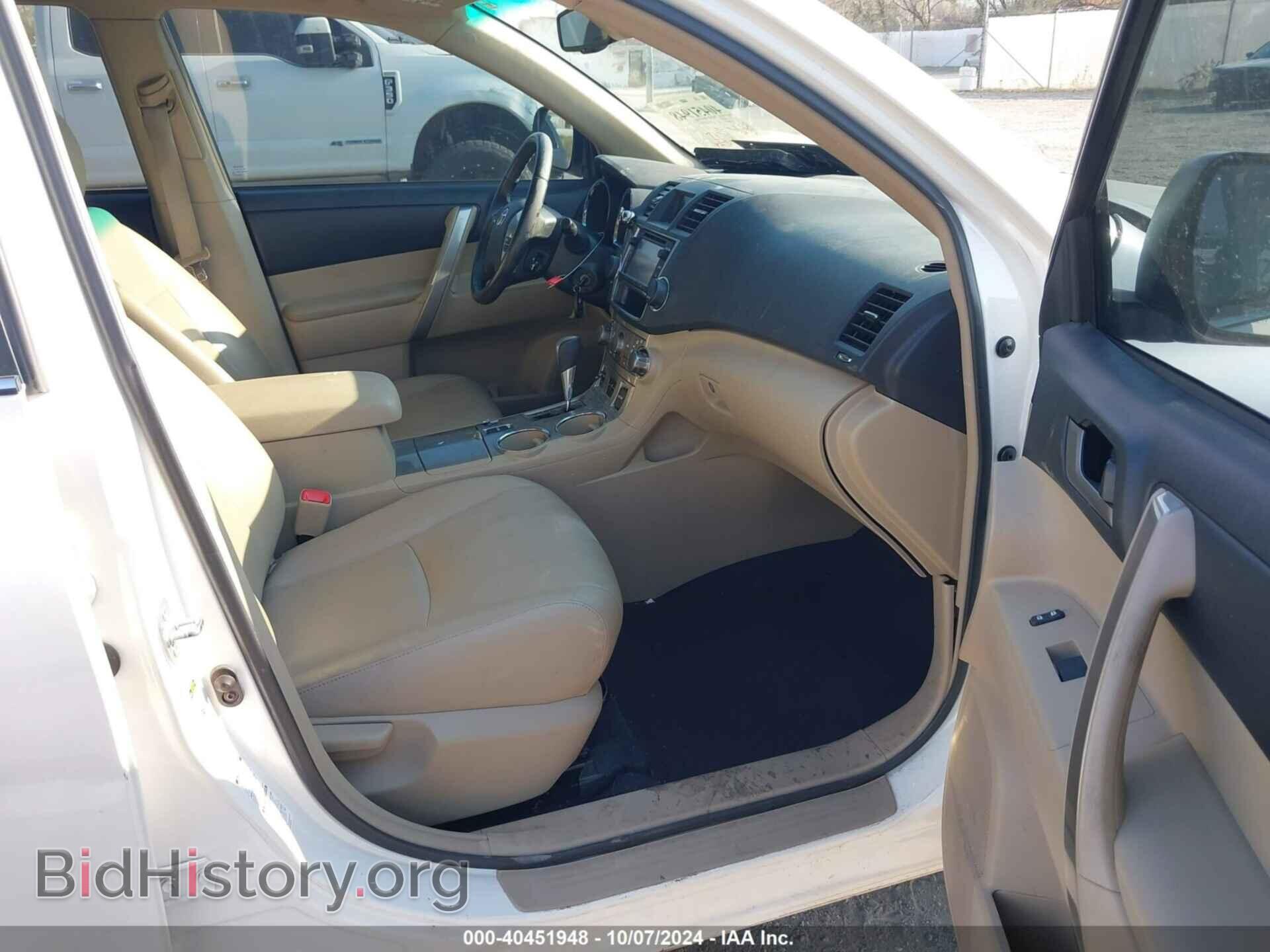 2013 TOYOTA HIGHLANDER - VIN: 5TDBK3EH8DS235977 - Фото 5