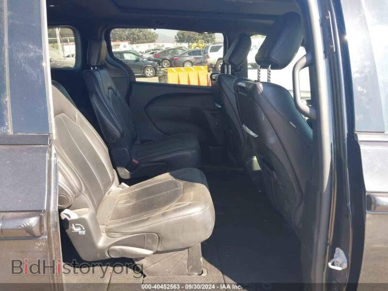 2018 Chrysler PACIFICA (VIN 2C4RC1EG9JR351653) — photo 8 of 16
