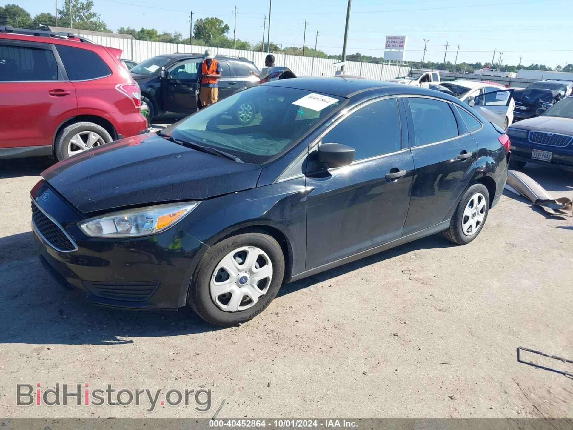 2018 FORD FOCUS - VIN: 1FADP3E22JL302596 - Photo 2
