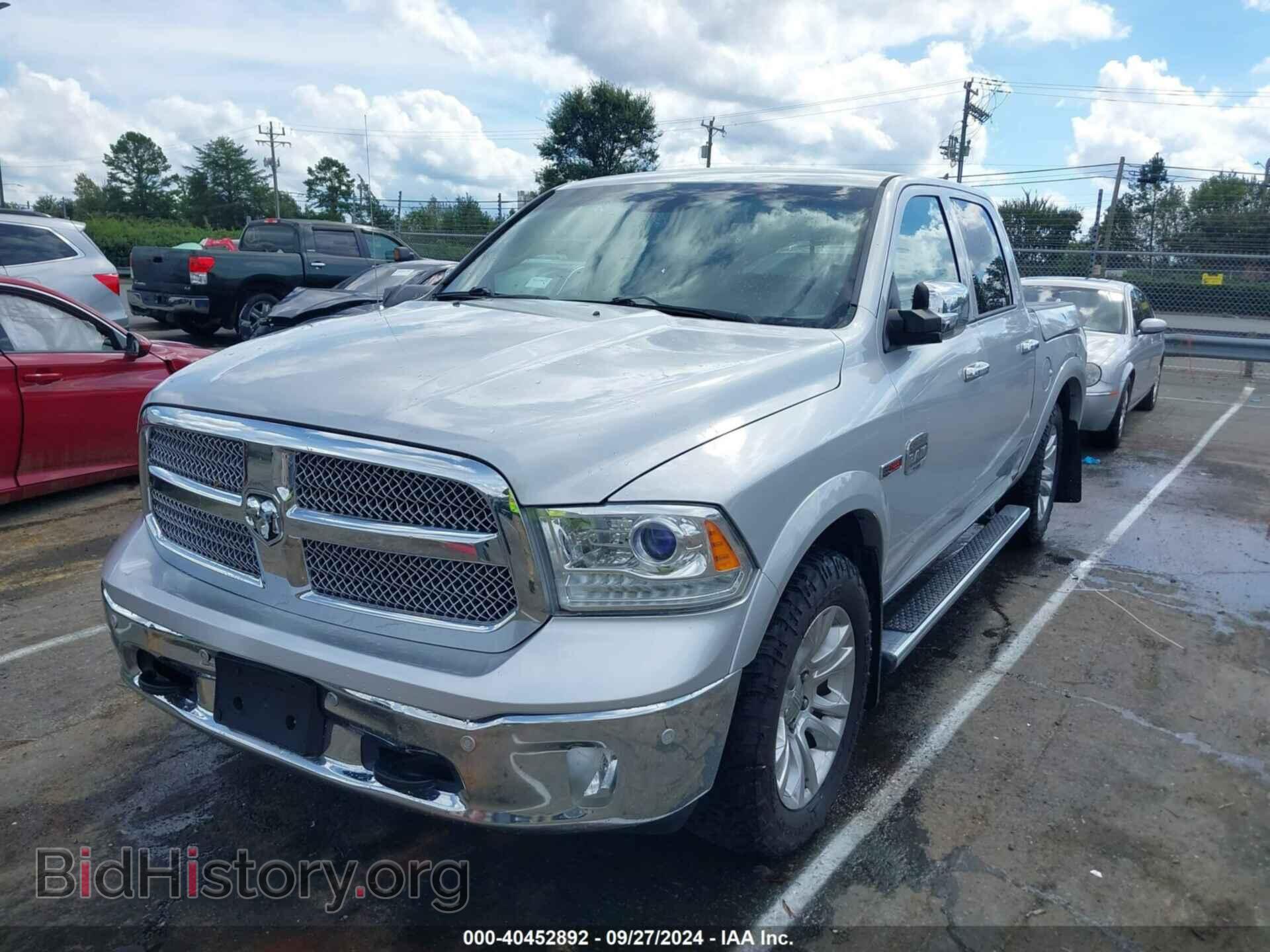2016 RAM 1500 - VIN: 1C6RR7PM1GS106297 - Фото 2
