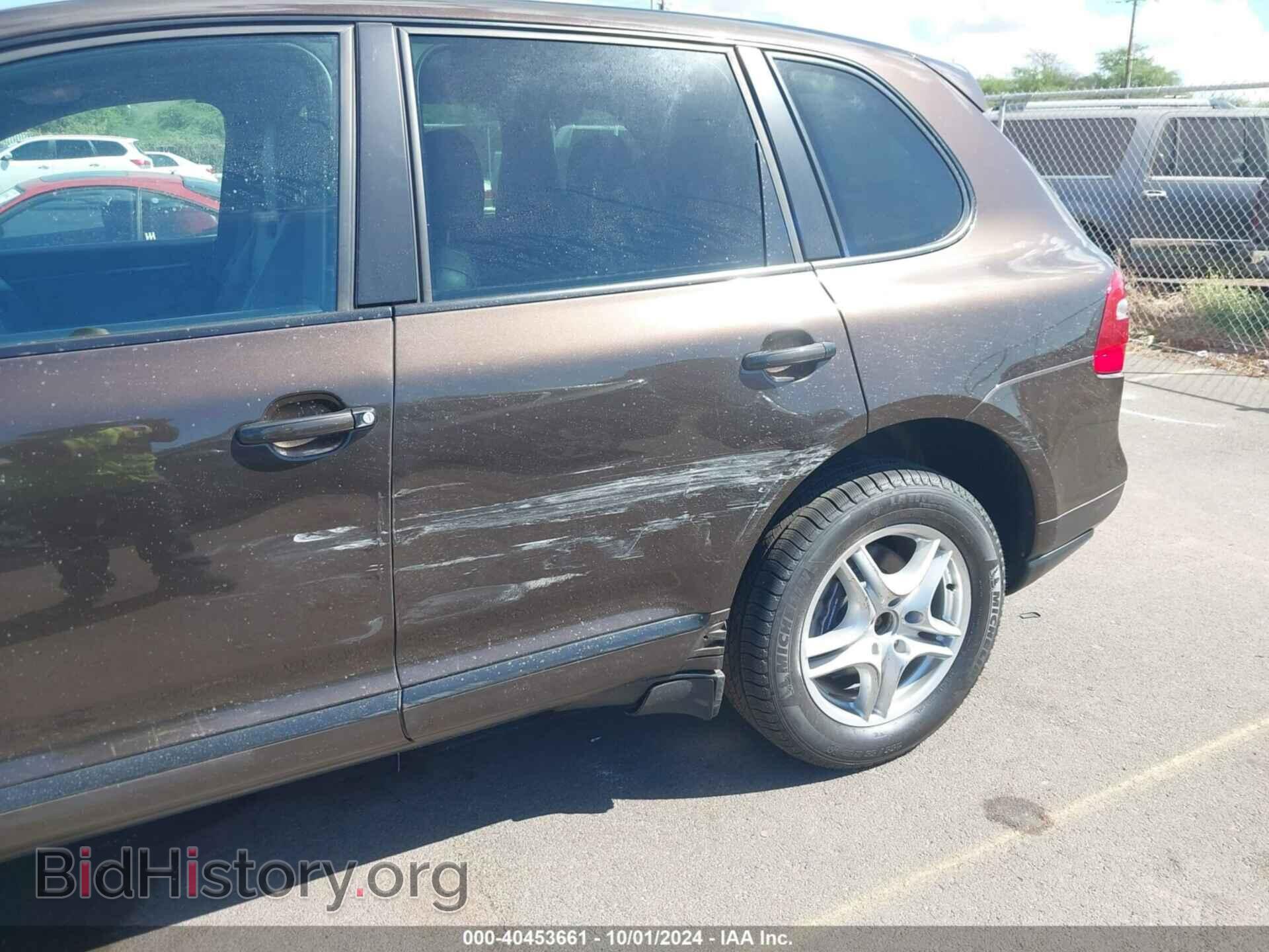 2010 PORSCHE CAYENNE - VIN: WP1AA2AP0ALA03522 - Фото 6