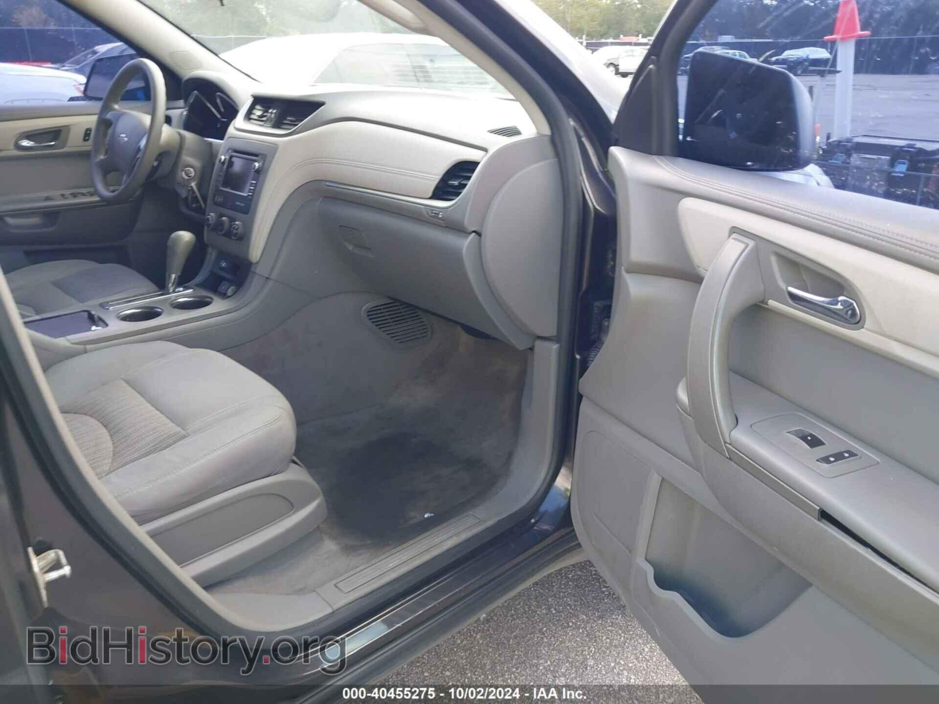 2017 CHEVROLET TRAVERSE - VIN: 1GNKRFKD2HJ259801 - Фото 5