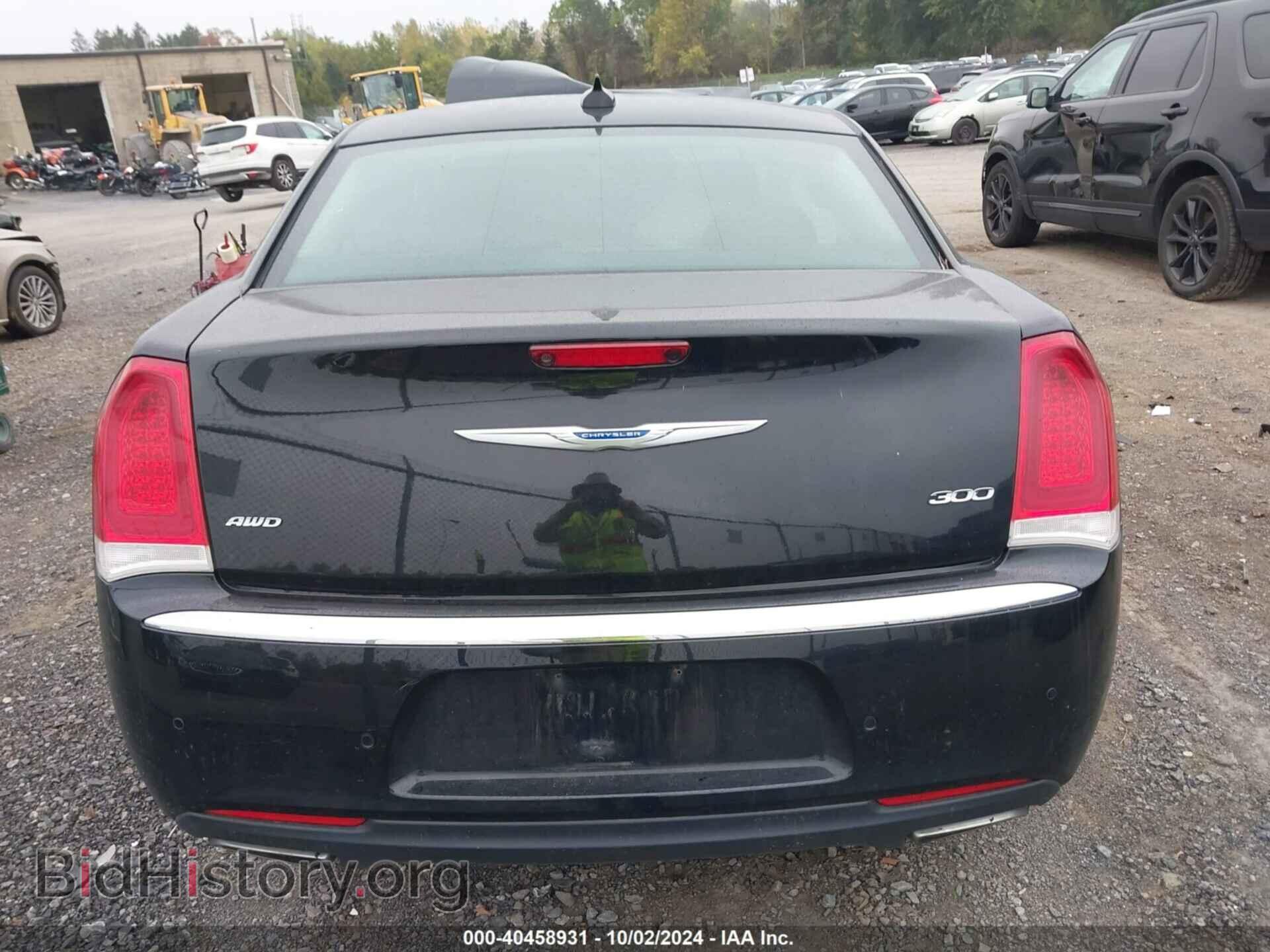 2018 CHRYSLER 300 - VIN: 2C3CCARG7JH229030 - Фото 15