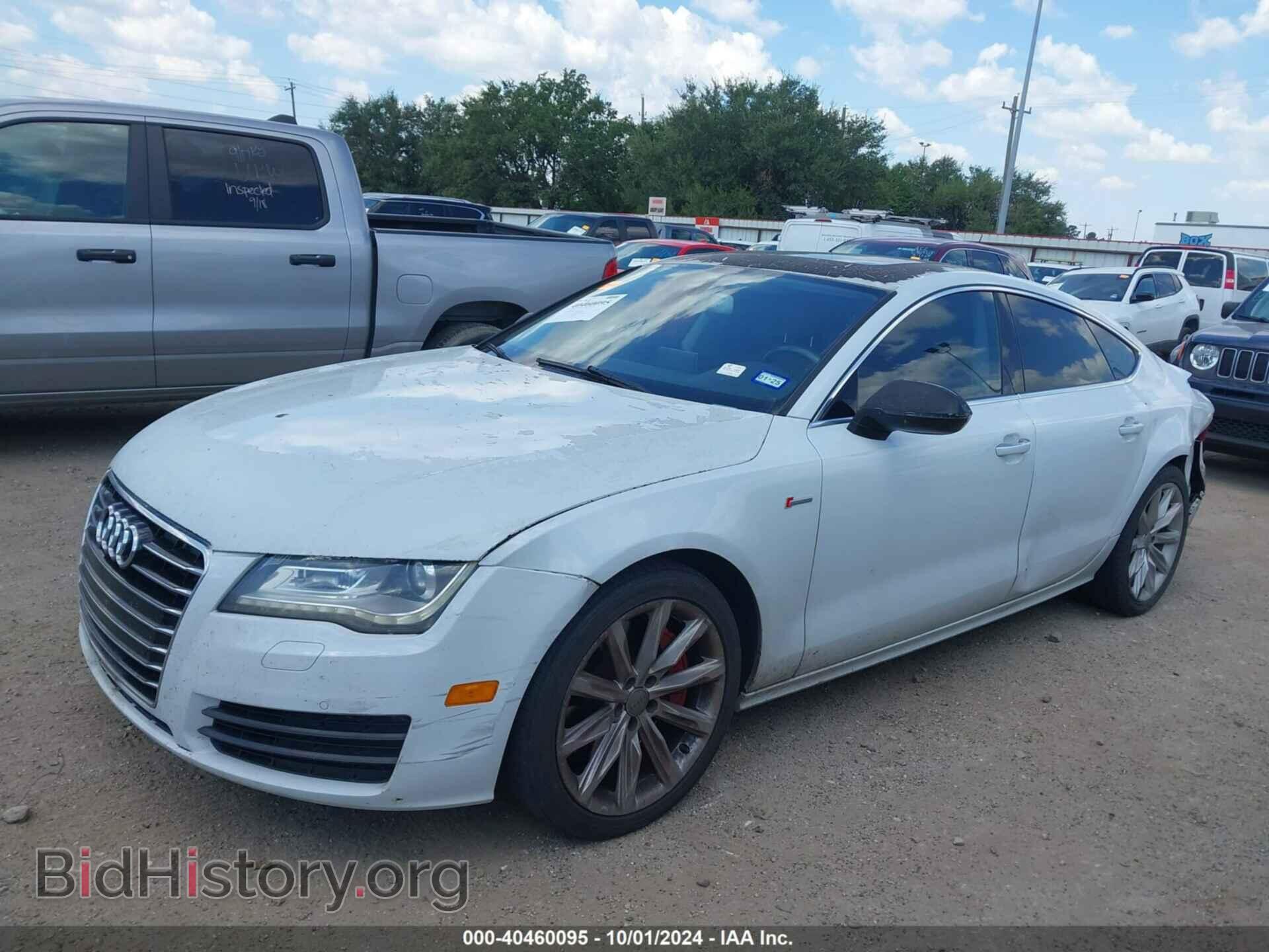 2013 AUDI A7 - VIN: WAUYGAFC6DN021107 - Фото 2