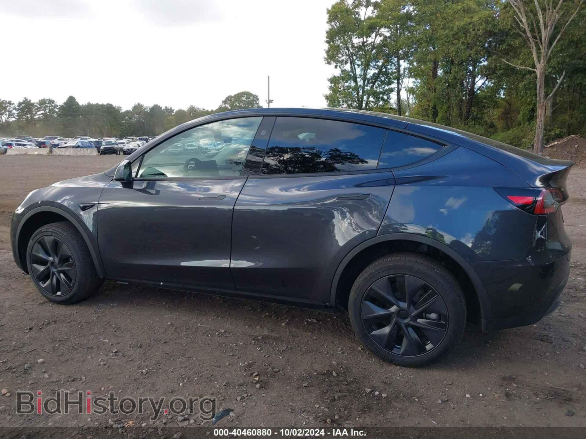 2024 TESLA MODEL Y - VIN: 7SAYGDEE3RF152995 - Фото 3