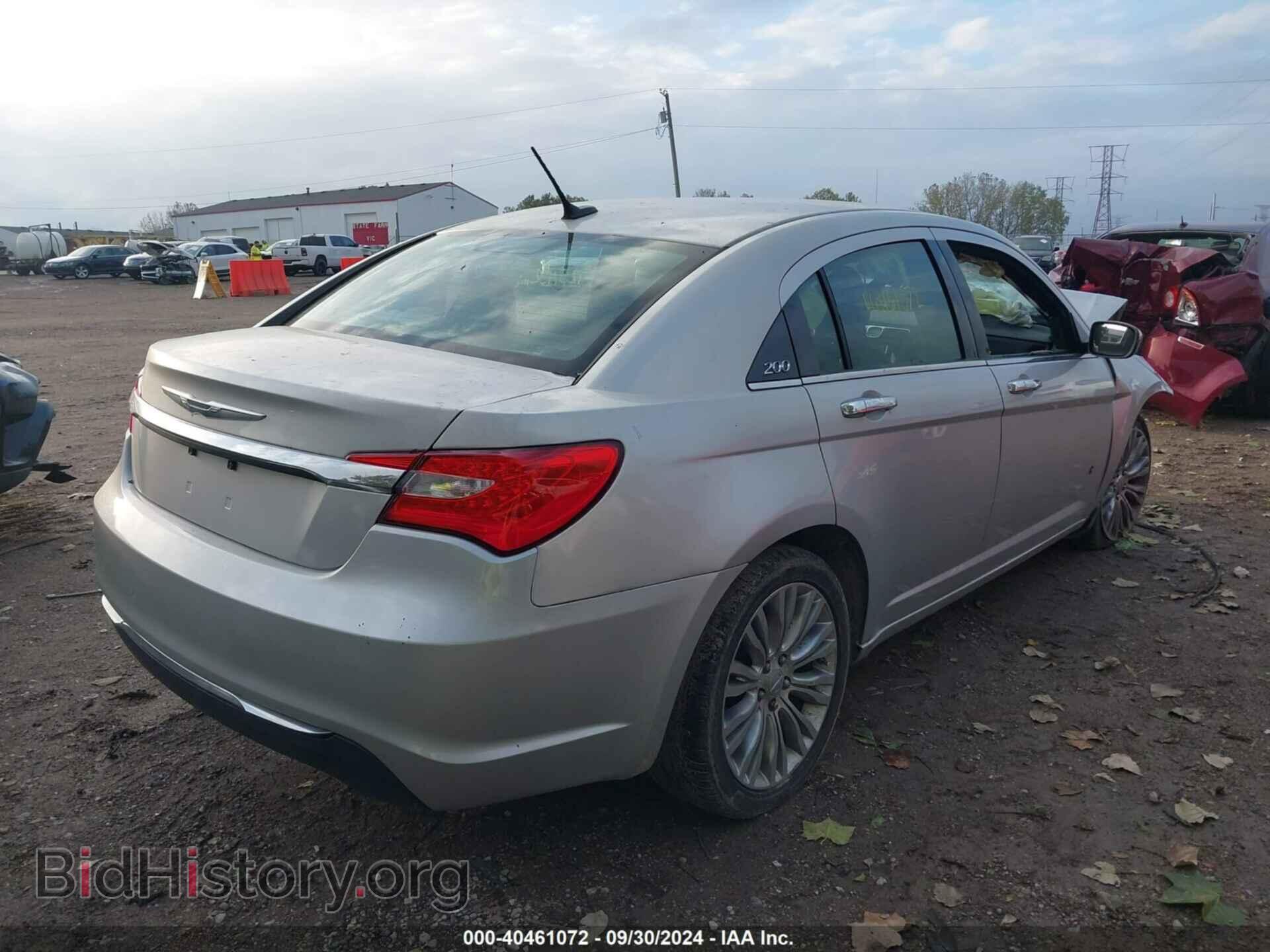 2012 CHRYSLER 200 - VIN: 1C3CCBCB0CN223342 - Фото 4
