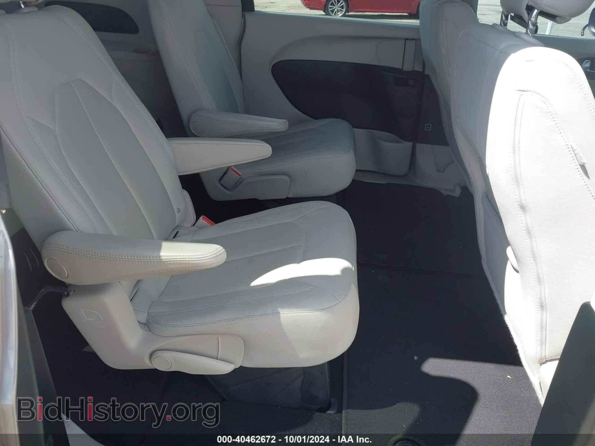 2017 CHRYSLER PACIFICA - VIN: 2C4RC1DGXHR537293 - Фото 8