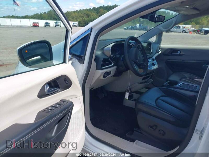 2023 Chrysler PACIFICA (VIN 2C4RC1BG3PR521065) — фото 5 из 16
