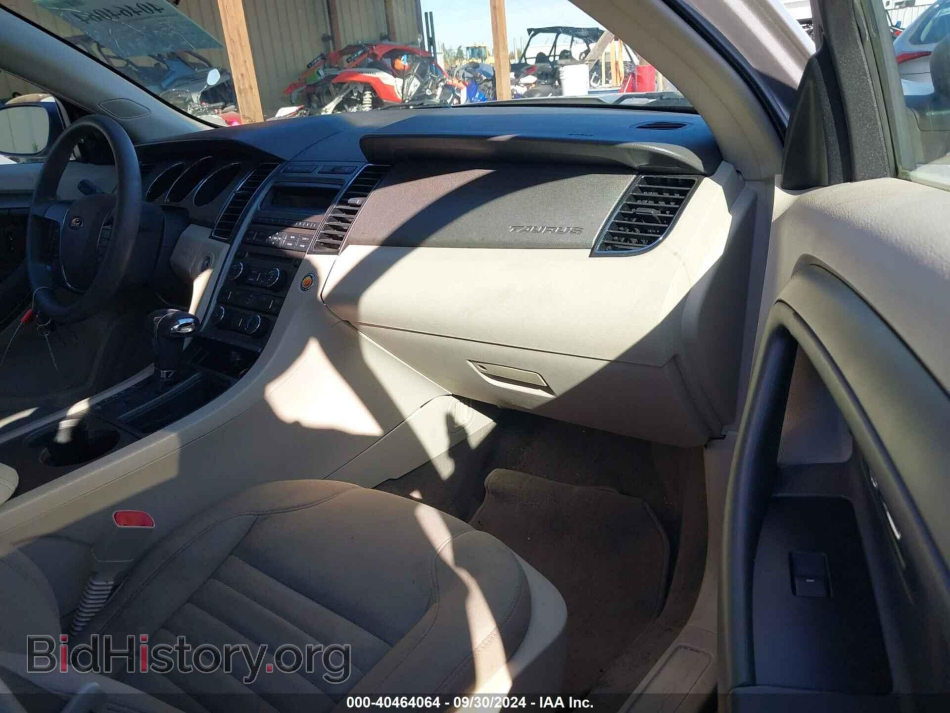 2010 FORD TAURUS - VIN: 1FAHP2DW2AG145743 - Фото 5