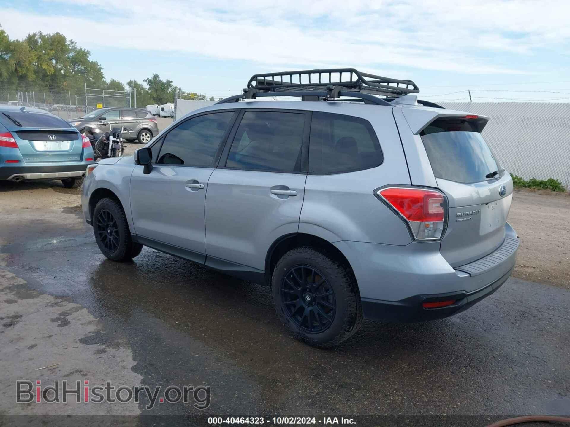 2017 SUBARU FORESTER - VIN: JF2SJAEC1HH570473 - Фото 3