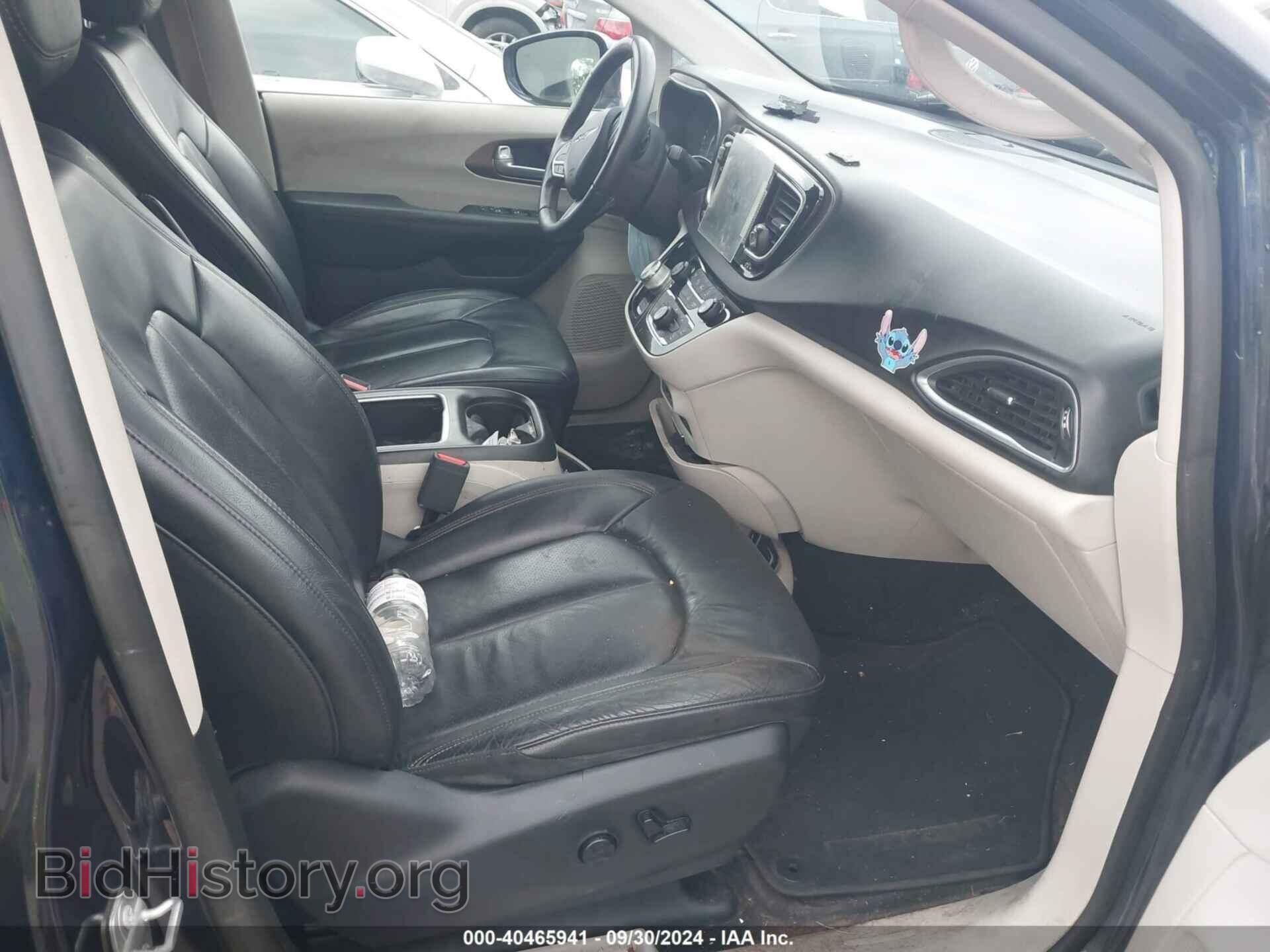2018 CHRYSLER PACIFICA - VIN: 2C4RC1EG6JR109631 - Фото 5