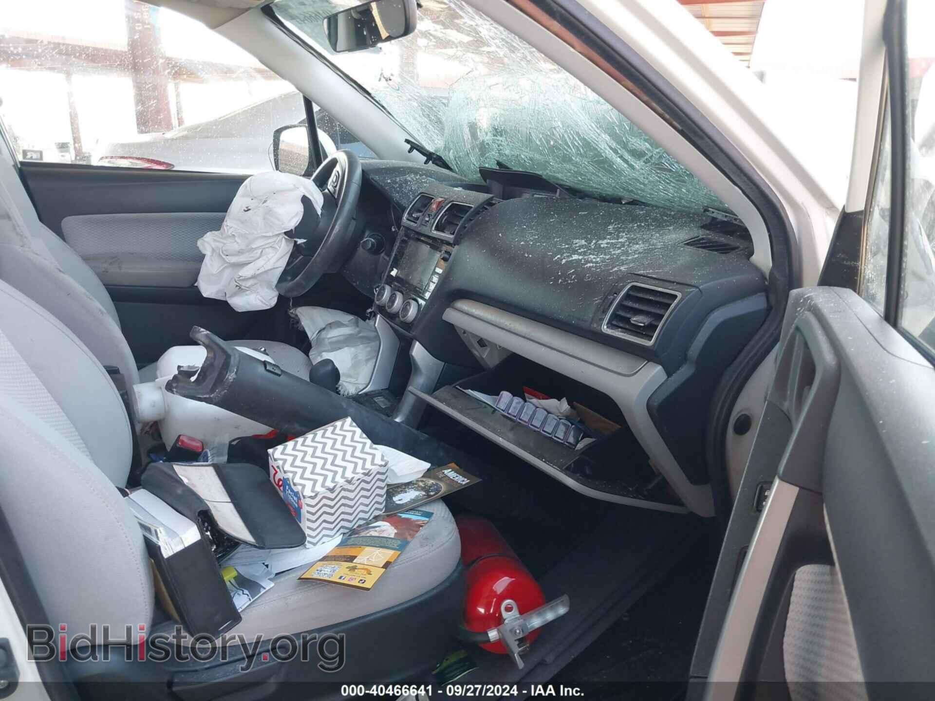2017 SUBARU FORESTER - VIN: JF2SJAEC2HH410764 - Фото 5