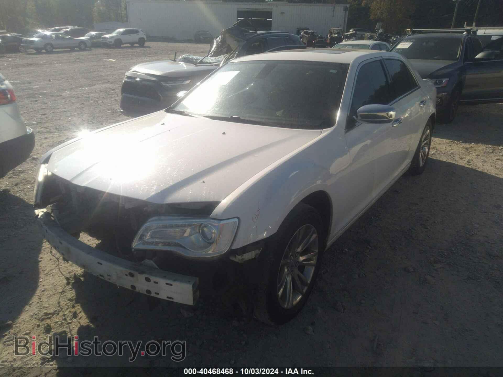 2017 CHRYSLER 300C - VIN: 2C3CCAEG9HH570865 - Фото 2