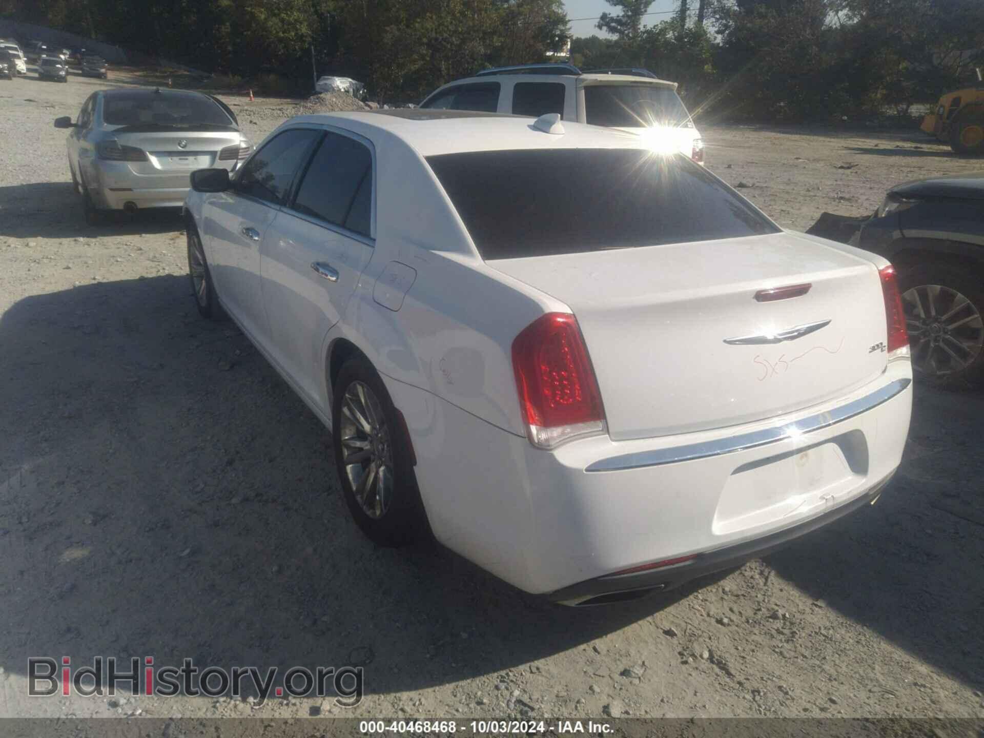 2017 CHRYSLER 300C - VIN: 2C3CCAEG9HH570865 - Фото 3