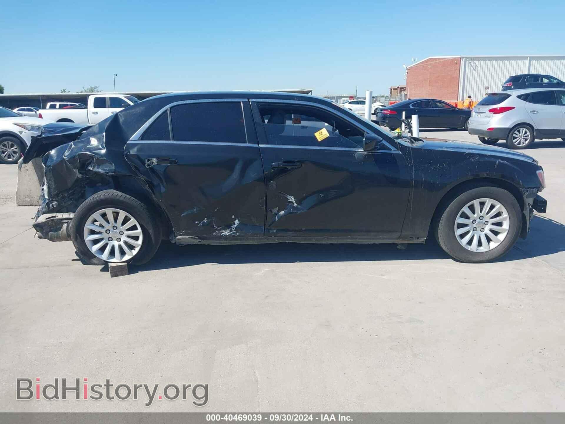 2013 CHRYSLER 300 - VIN: 2C3CCAAG3DH507079 - Фото 13