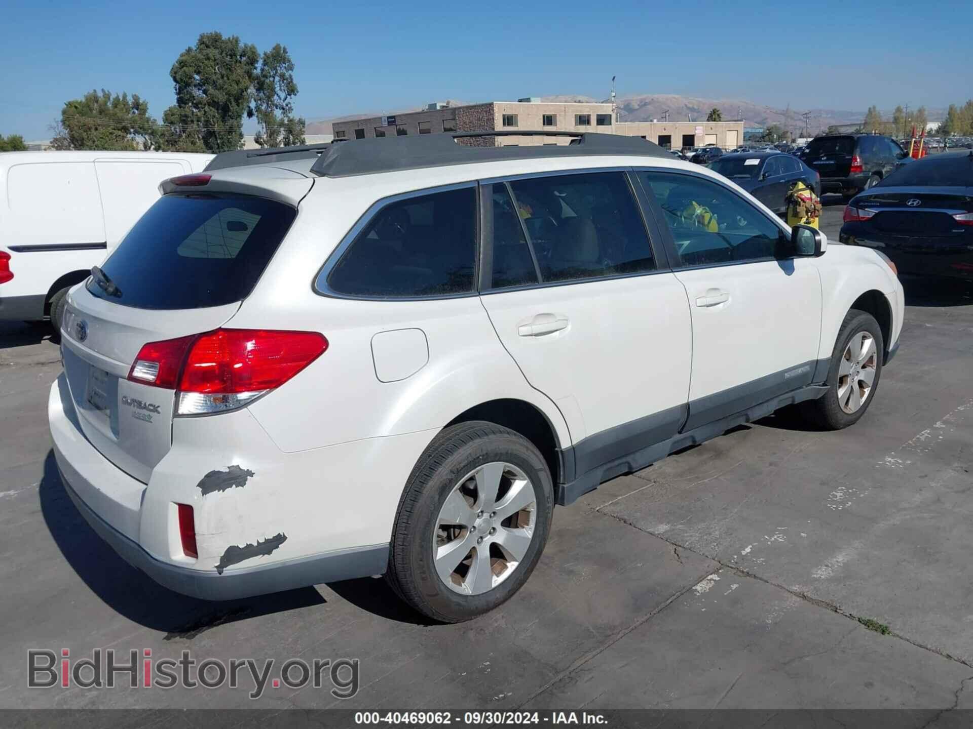 2010 SUBARU OUTBACK - VIN: 4S4BRBKC8A3345886 - Фото 4
