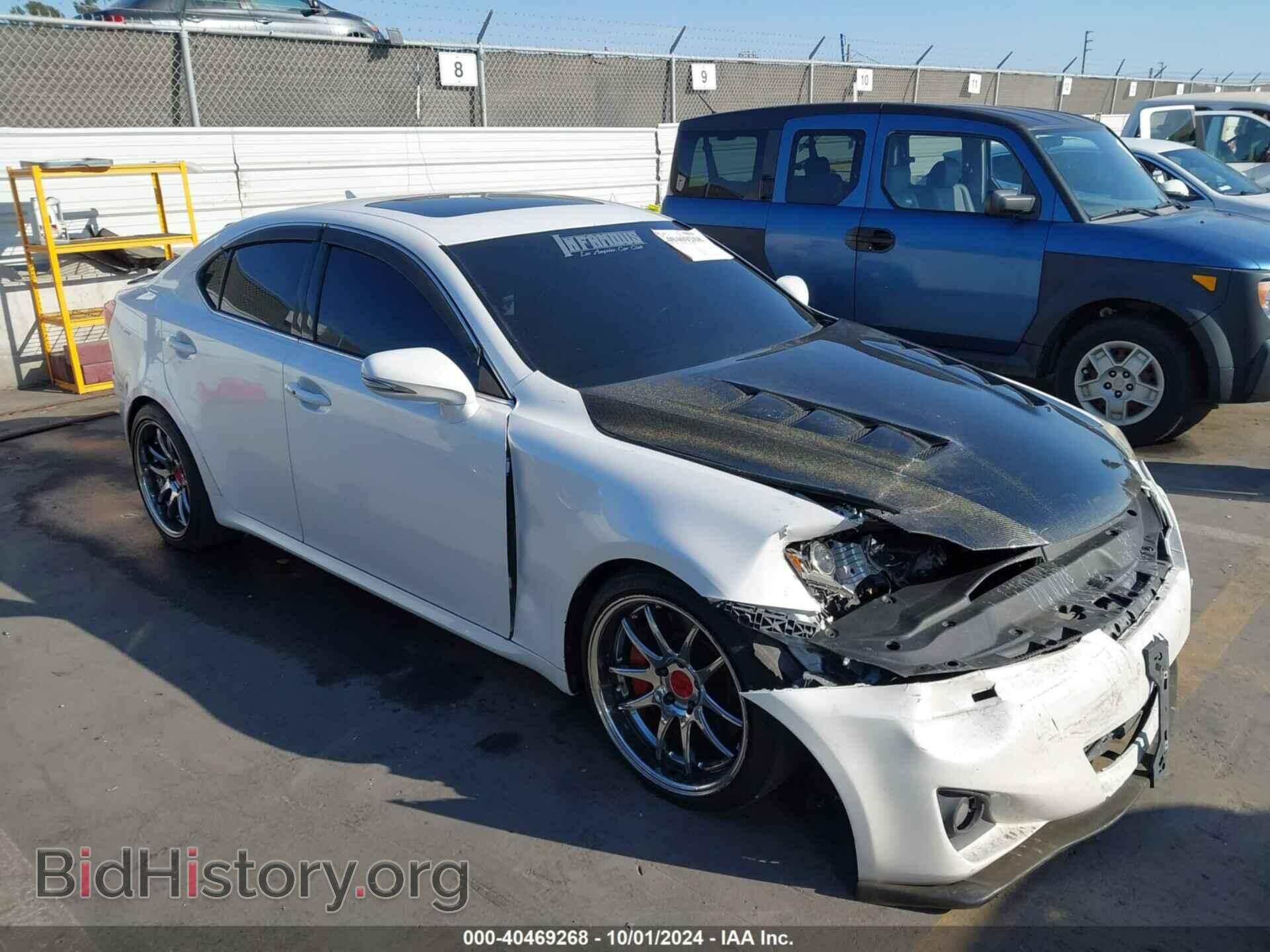 Фотография JTHBE5C21B5027135 - LEXUS IS 350 2011
