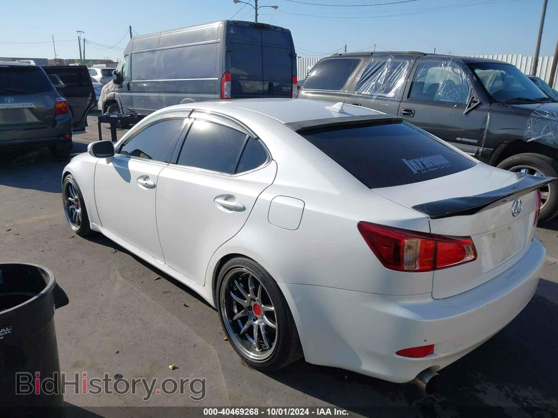 2011 LEXUS IS 350 - VIN: JTHBE5C21B5027135 - Фото 3