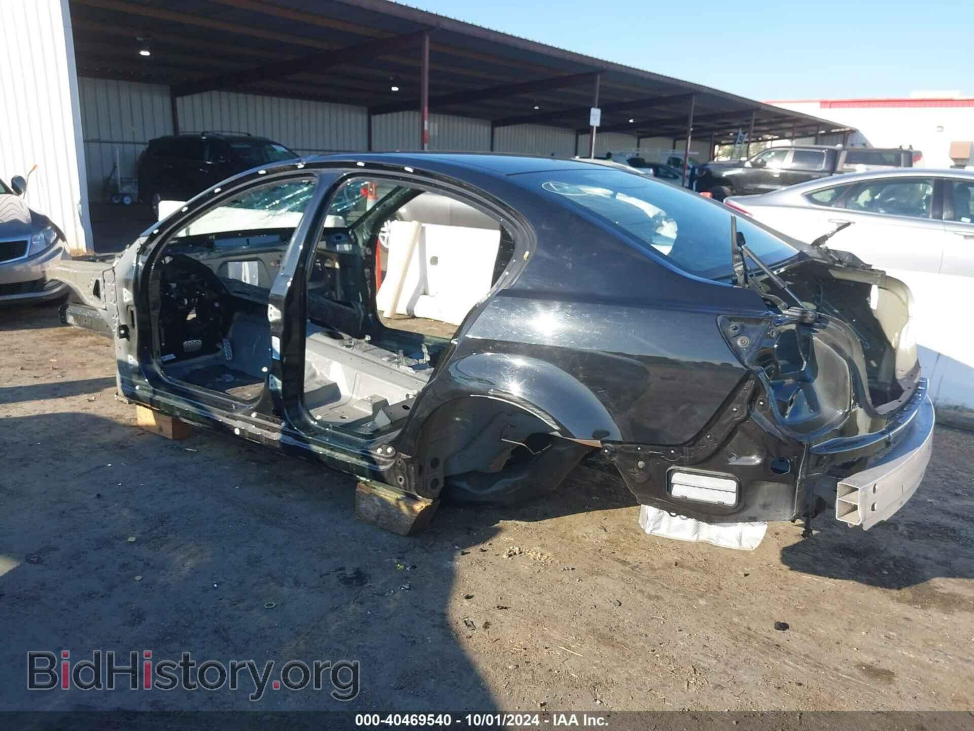 2017 CHEVROLET SS - VIN: 6G3F15RW5HL301632 - Photo 3