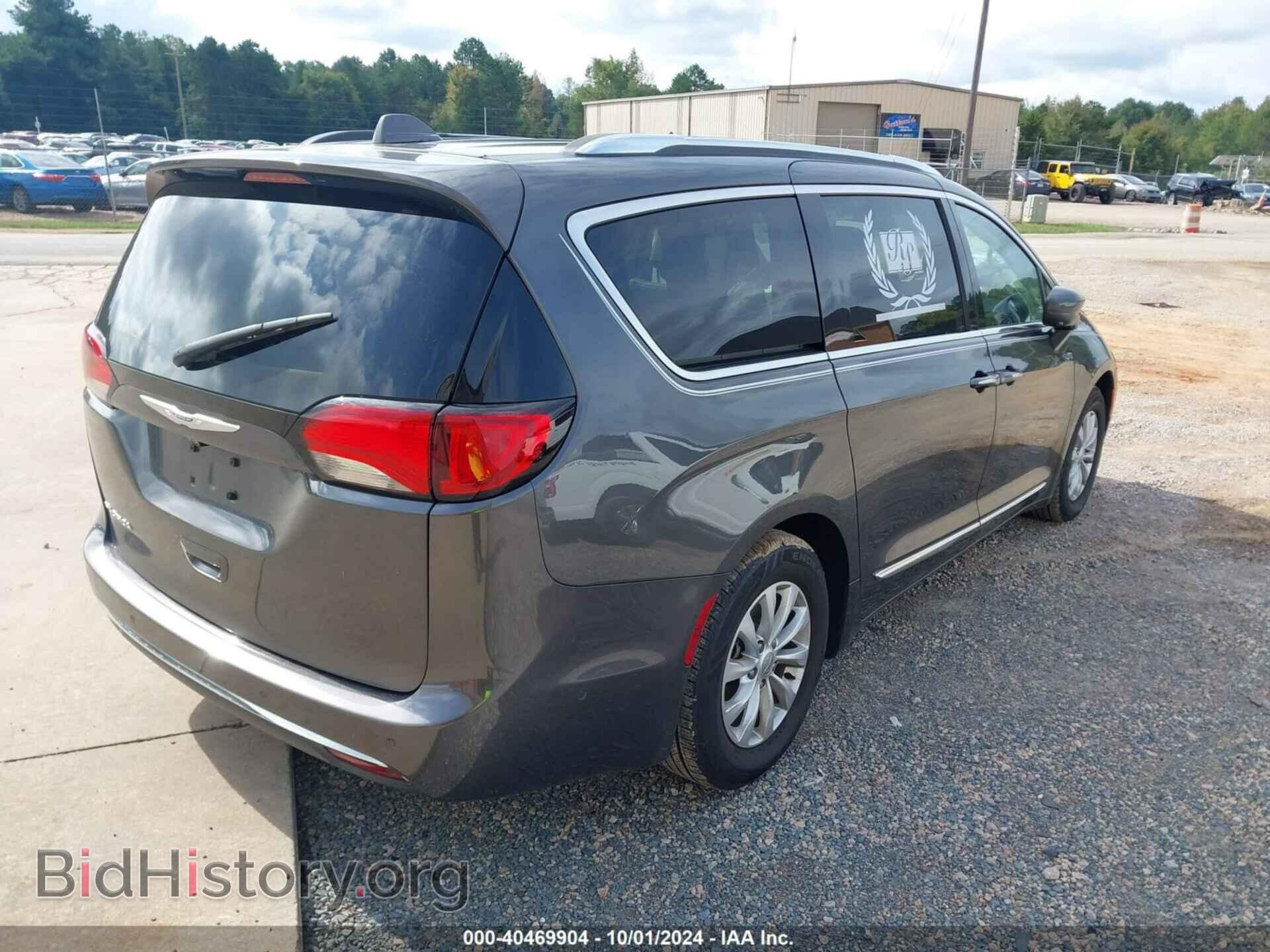2018 CHRYSLER PACIFICA - VIN: 2C4RC1BG3JR315302 - Фото 4