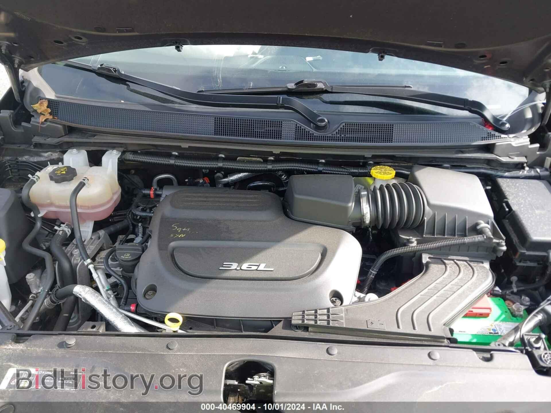 2018 CHRYSLER PACIFICA - VIN: 2C4RC1BG3JR315302 - Фото 10