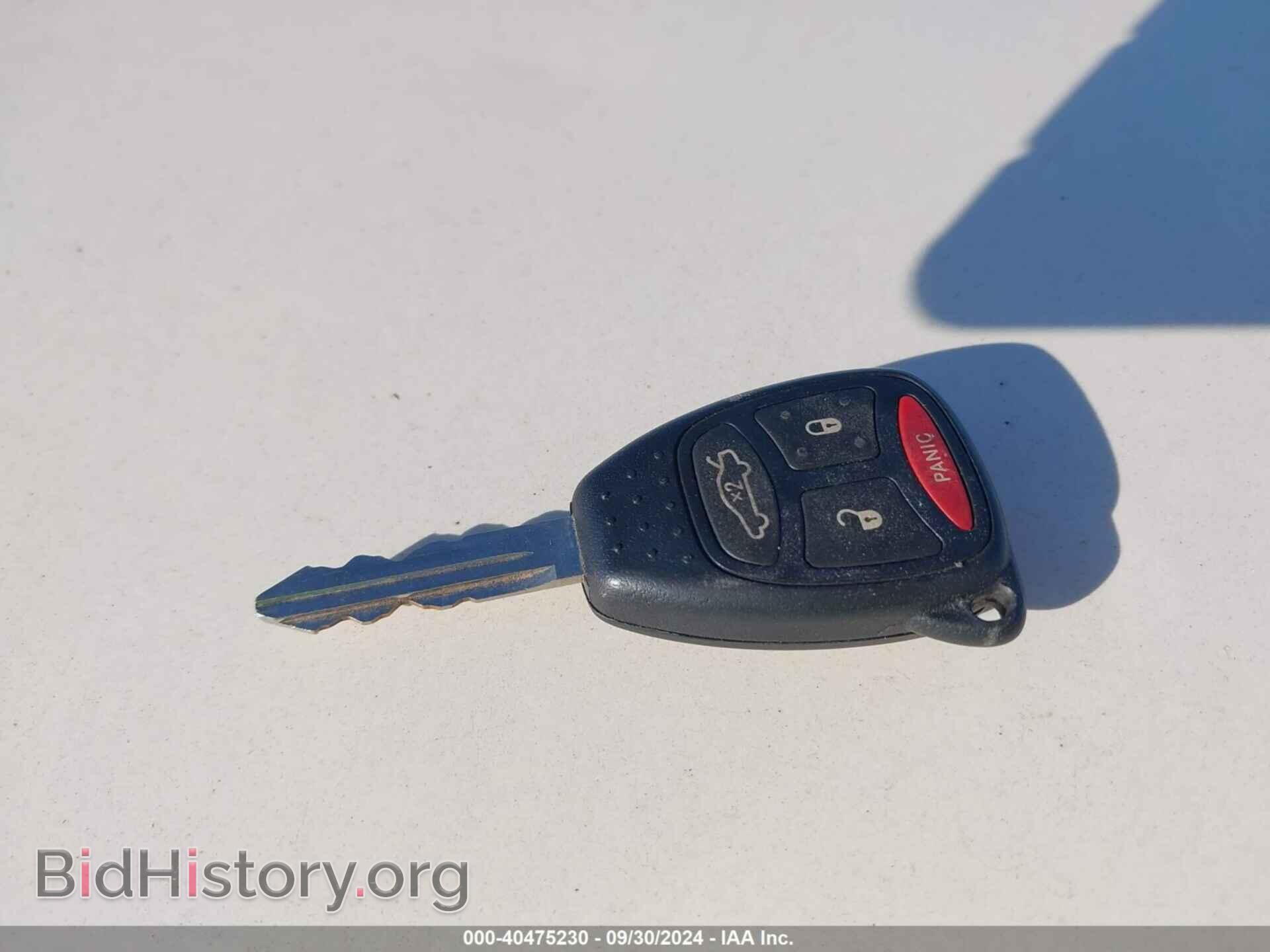 2006 CHRYSLER 300 - VIN: 2C3KA53G86H421095 - Фото 11
