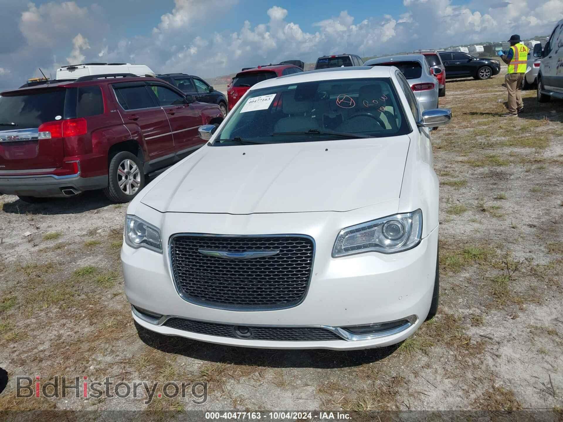 2015 CHRYSLER 300C - VIN: 2C3CCAET0FH760502 - Фото 12