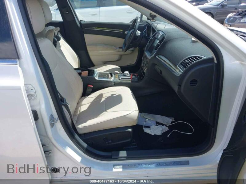 2015 Chrysler 300C (VIN 2C3CCAET0FH760502) — photo 5 of 16