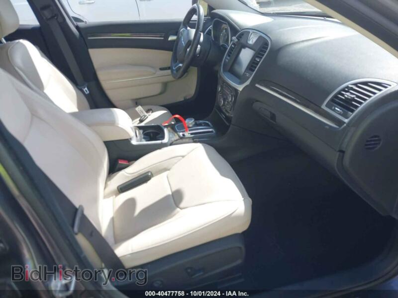 2015 Chrysler 300C (VIN 2C3CCAEG1FH766117) — photo 5 of 16