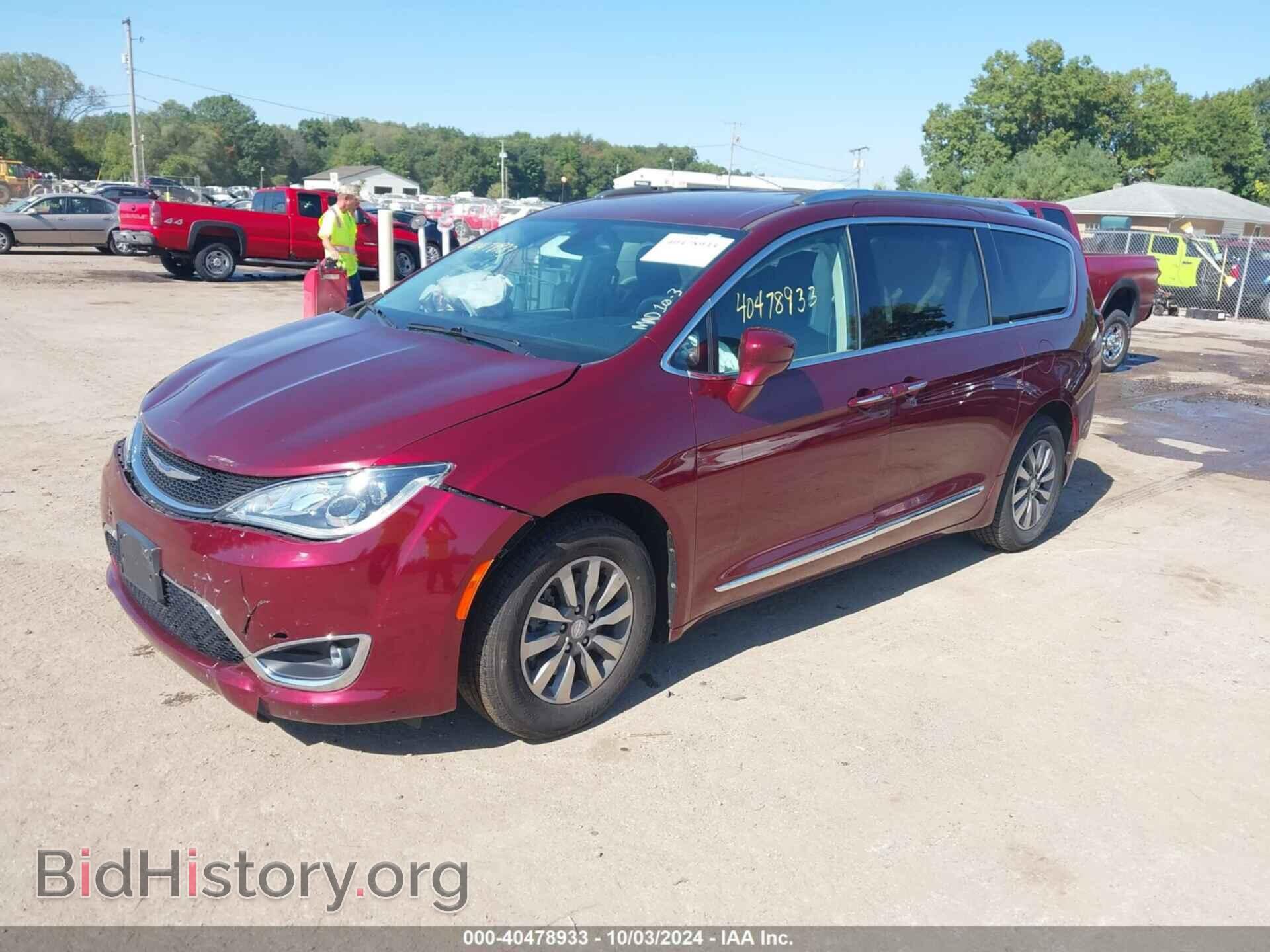 2019 CHRYSLER PACIFICA - VIN: 2C4RC1EG3KR627679 - Фото 2