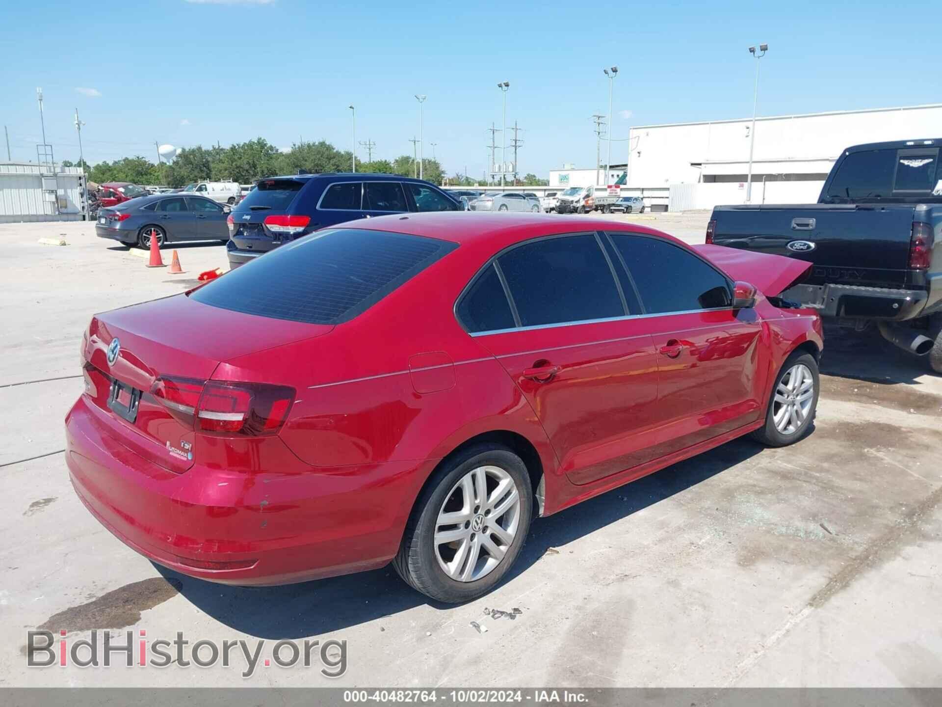 2017 VOLKSWAGEN JETTA - VIN: 3VW2B7AJ2HM211998 - Фото 4