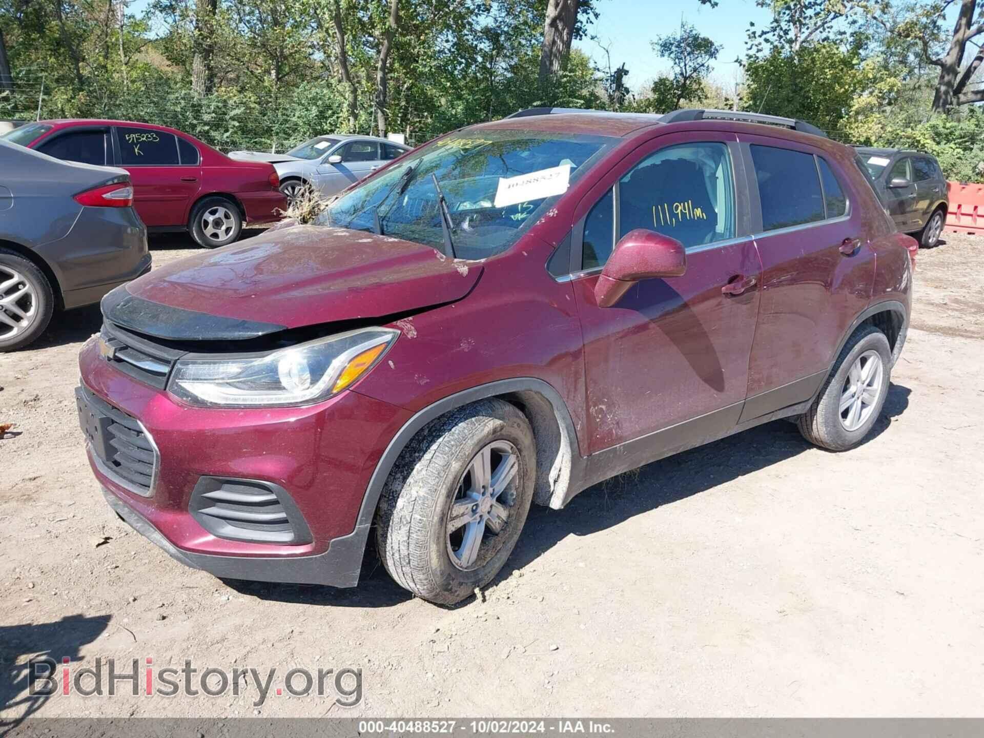 2017 CHEVROLET TRAX - VIN: 3GNCJLSB8HL180215 - Фото 2