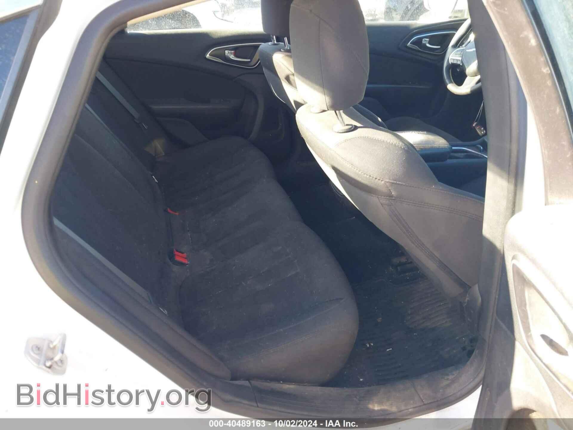 2016 CHRYSLER 200 - VIN: 1C3CCCAB1GN104665 - Фото 8