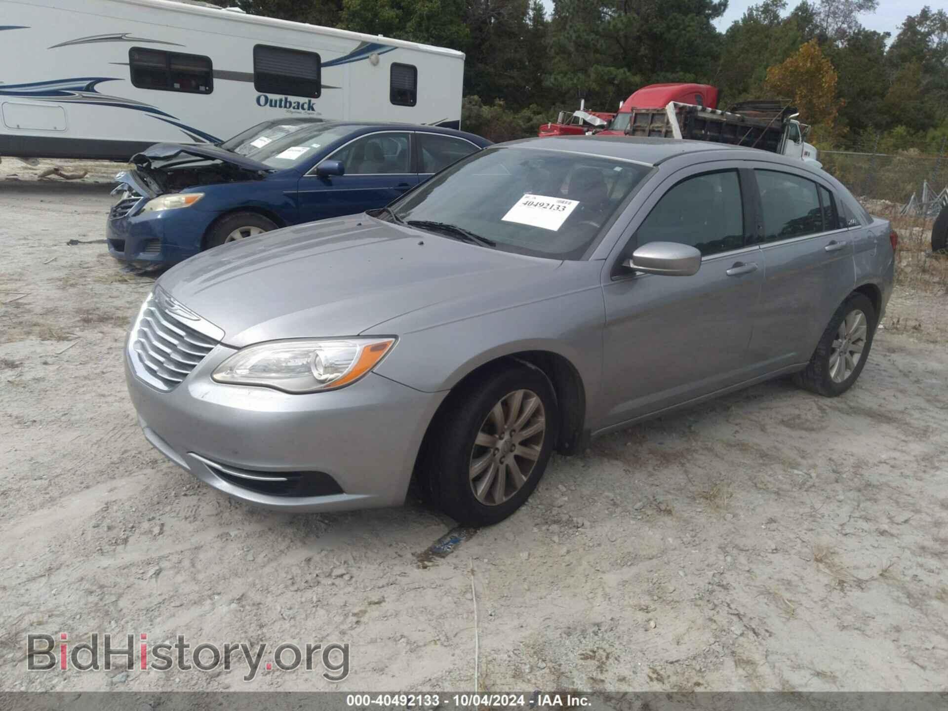 2013 CHRYSLER 200 - VIN: 1C3CCBBB5DN763384 - Фото 2