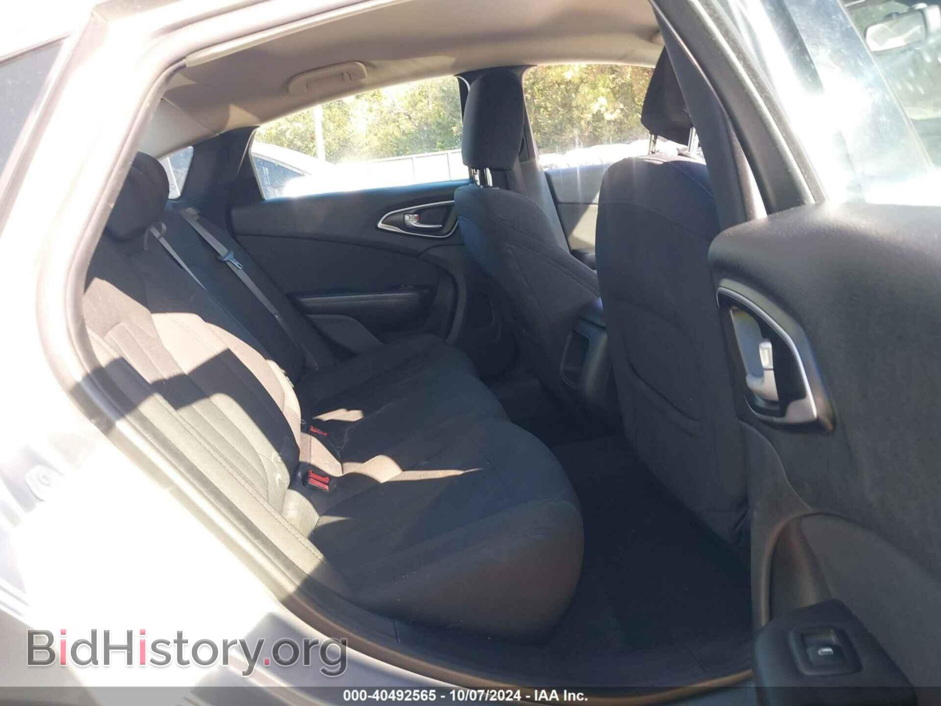 2016 CHRYSLER 200 - VIN: 1C3CCCAG1GN144689 - Фото 8