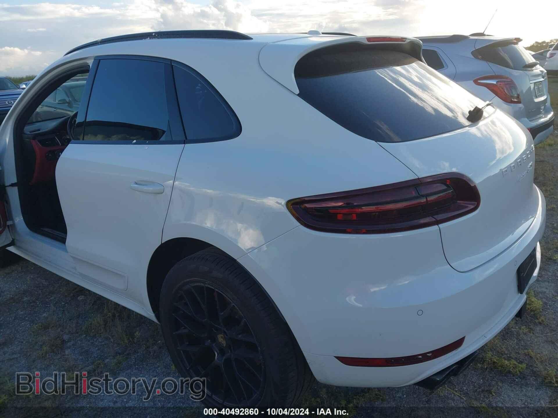 2017 PORSCHE MACAN - VIN: WP1AG2A55HLB55965 - Photo 2