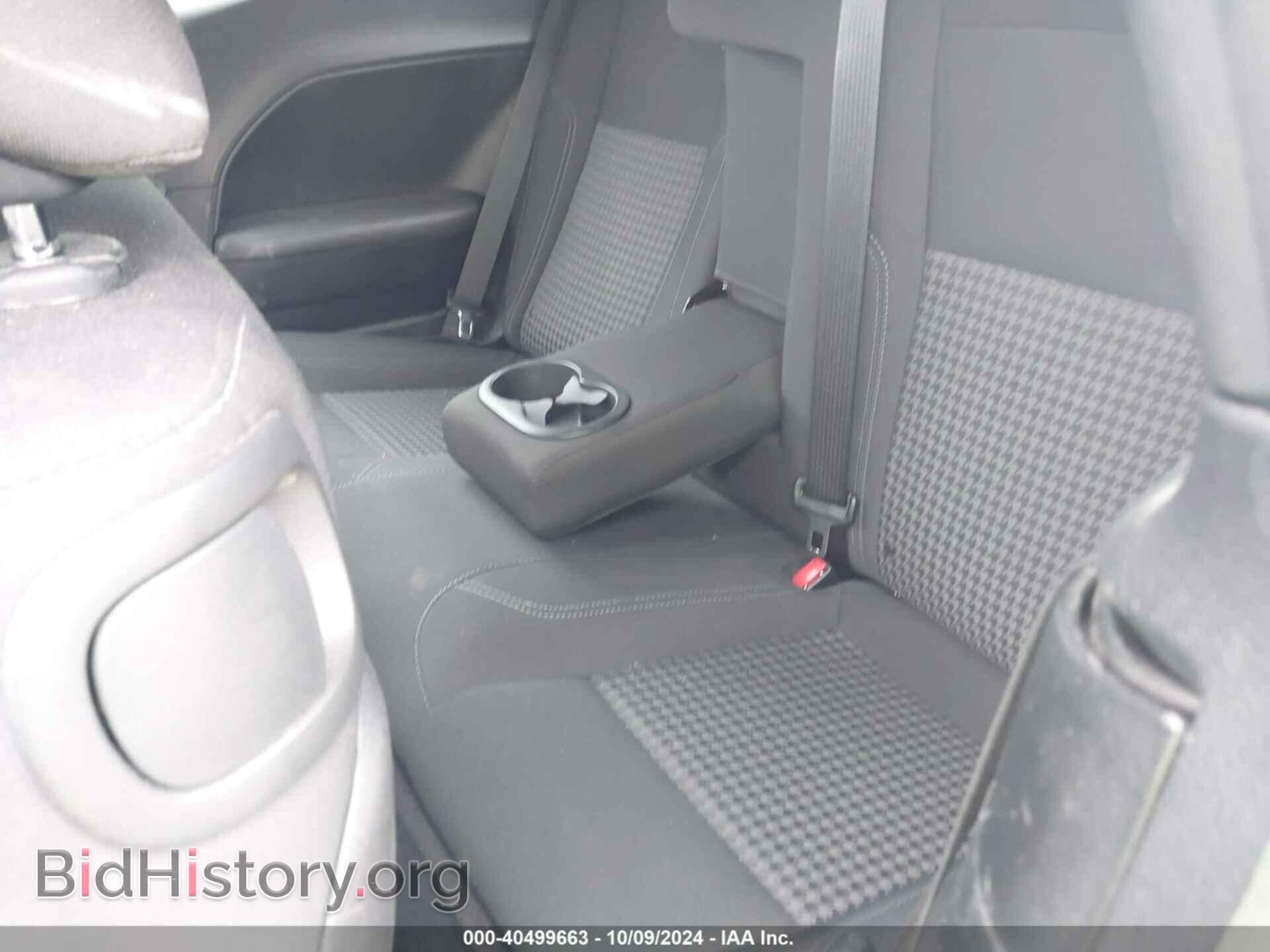 2018 DODGE CHALLENGER - VIN: 2C3CDZAG8JH252579 - Фото 8