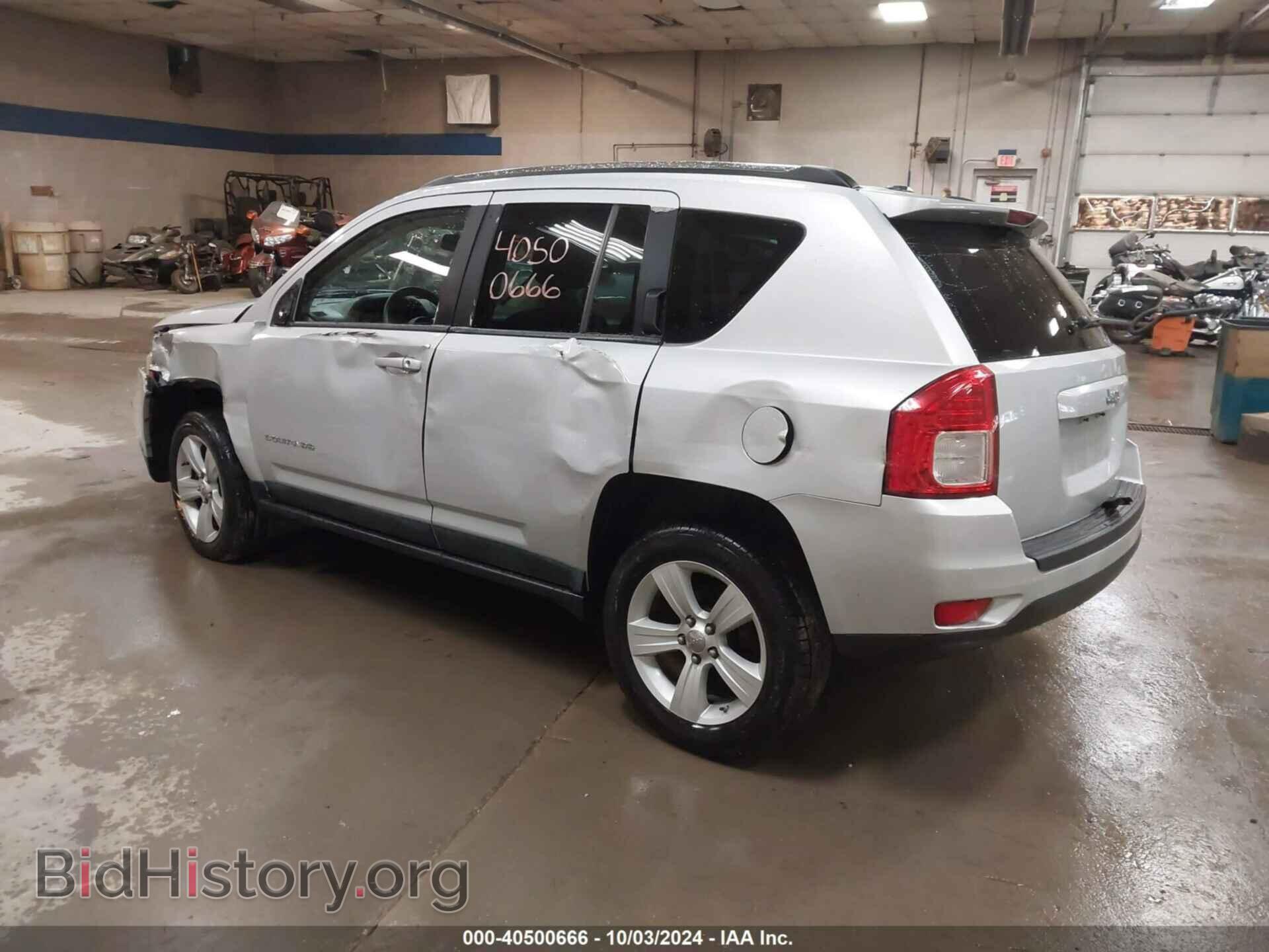 2011 JEEP COMPASS - VIN: 1J4NF1FB3BD205112 - Photo 3