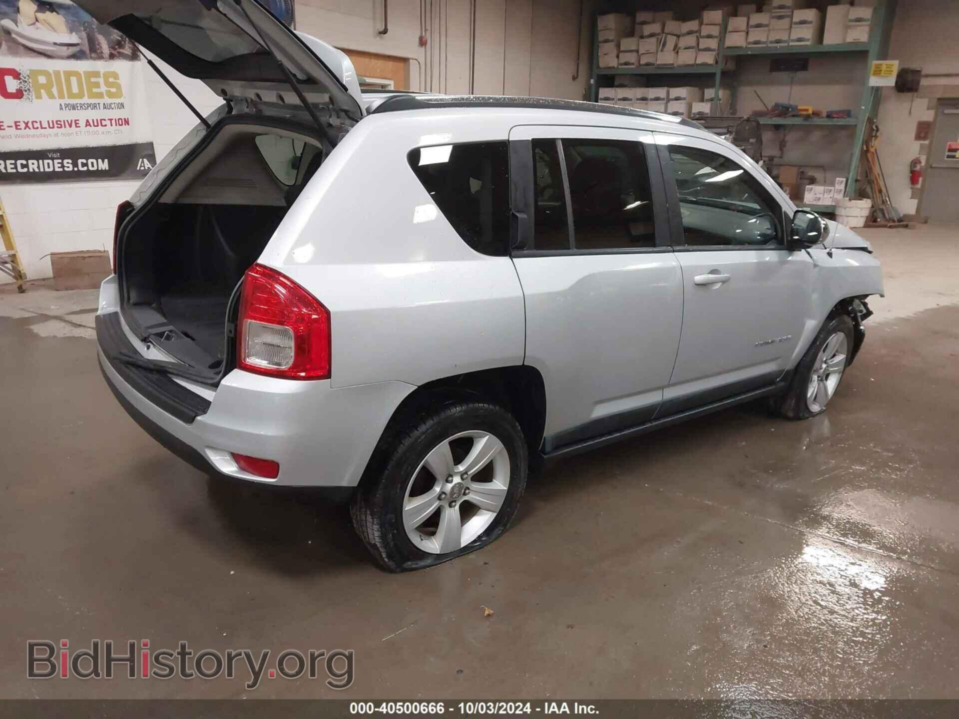 2011 JEEP COMPASS - VIN: 1J4NF1FB3BD205112 - Photo 4