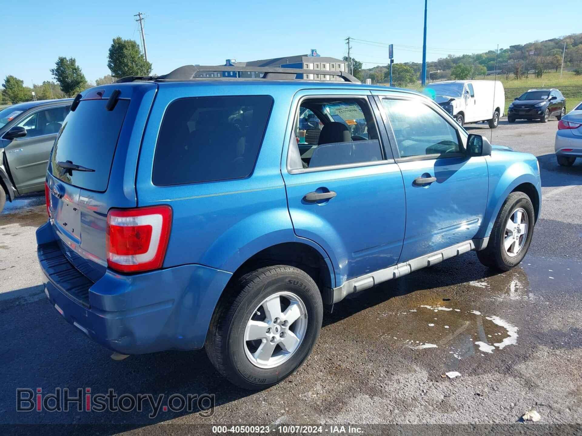 2010 FORD ESCAPE - VIN: 1FMCU9D7XAKA11103 - Фото 4