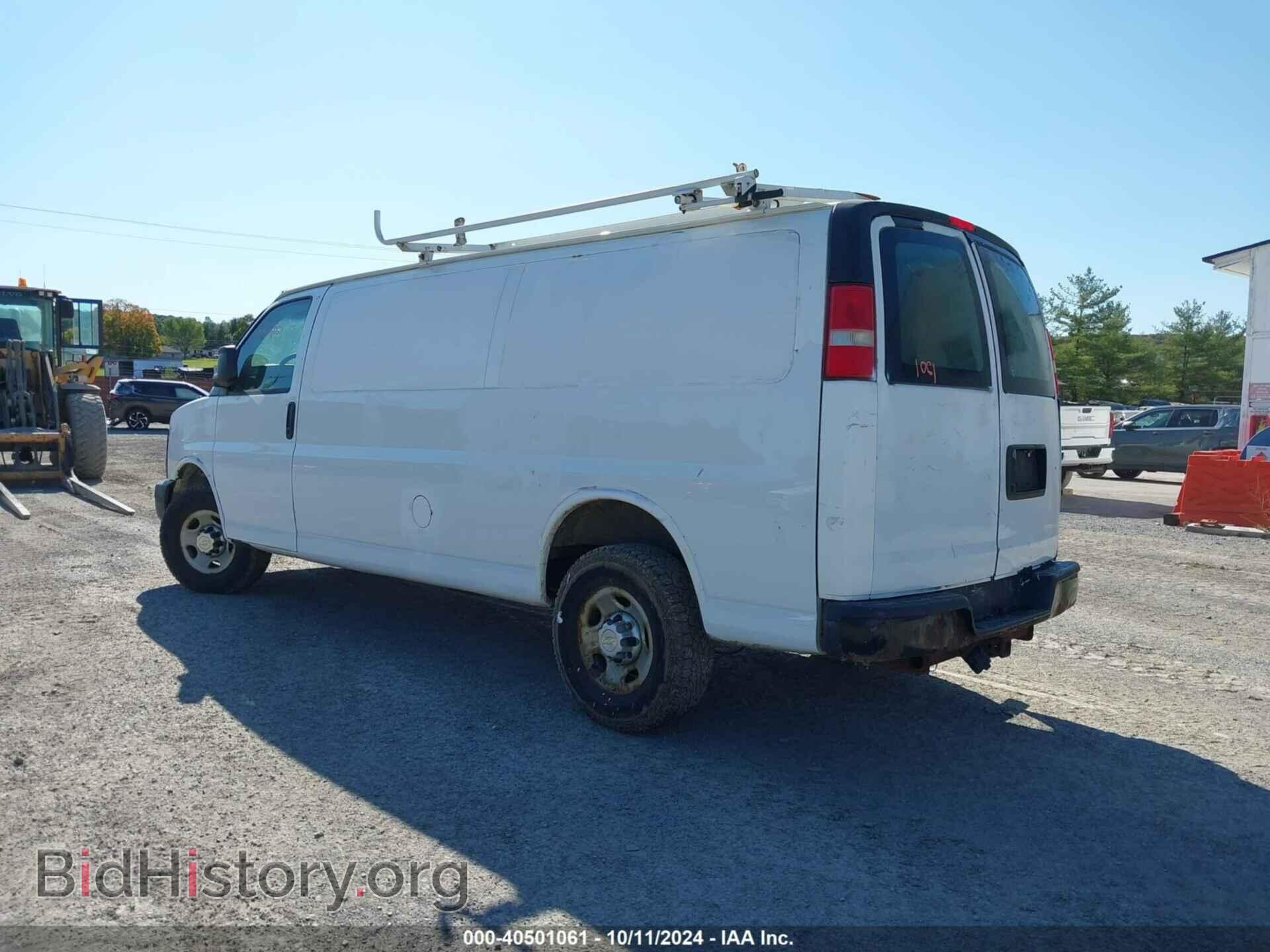 2013 CHEVROLET EXPRESS 2500 - VIN: 1GCWGGBA2D1182952 - Фото 3