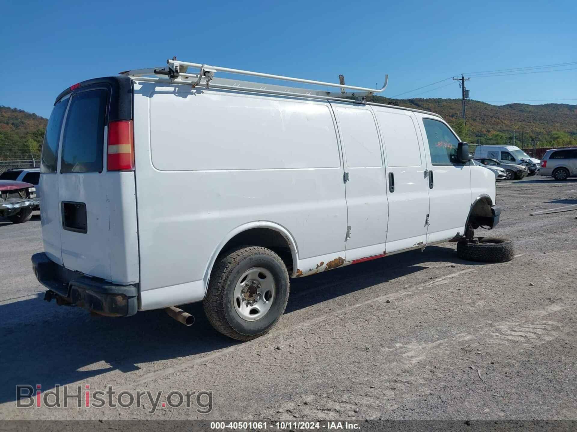 2013 CHEVROLET EXPRESS 2500 - VIN: 1GCWGGBA2D1182952 - Фото 4