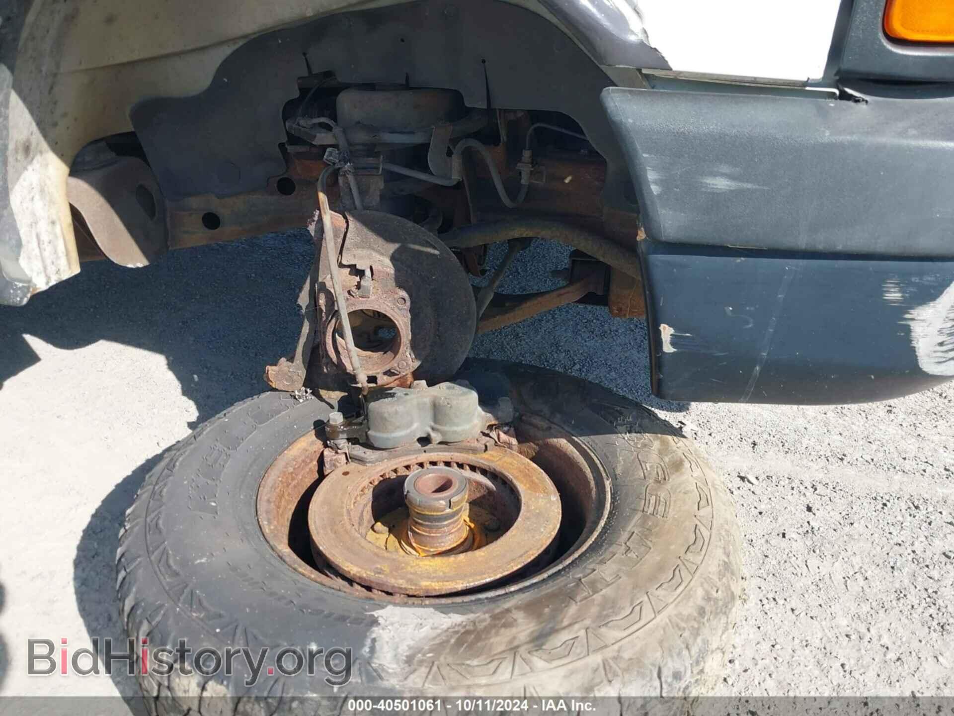 2013 CHEVROLET EXPRESS 2500 - VIN: 1GCWGGBA2D1182952 - Фото 6
