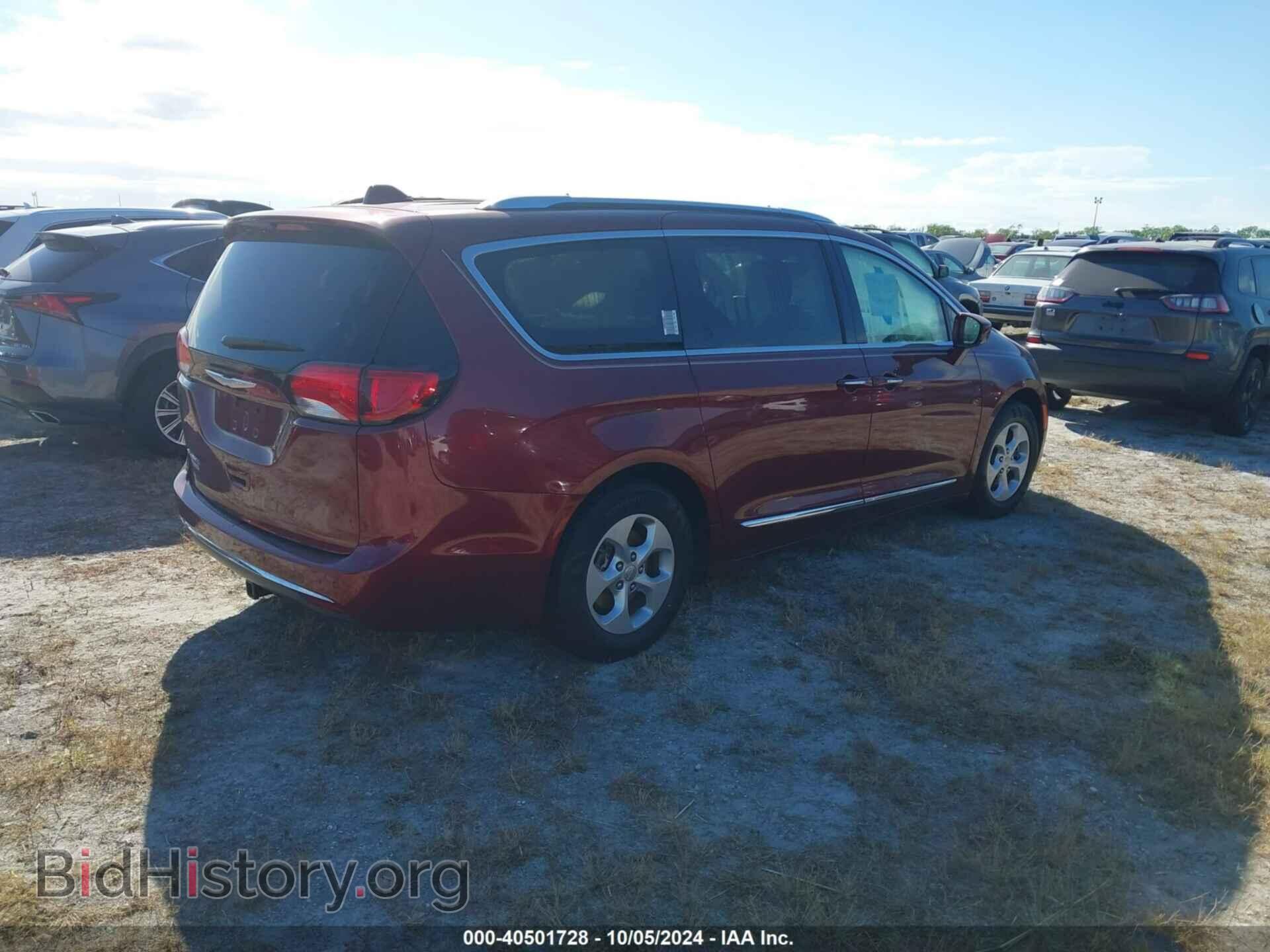 2017 CHRYSLER PACIFICA - VIN: 2C4RC1EG4HR510640 - Photo 4