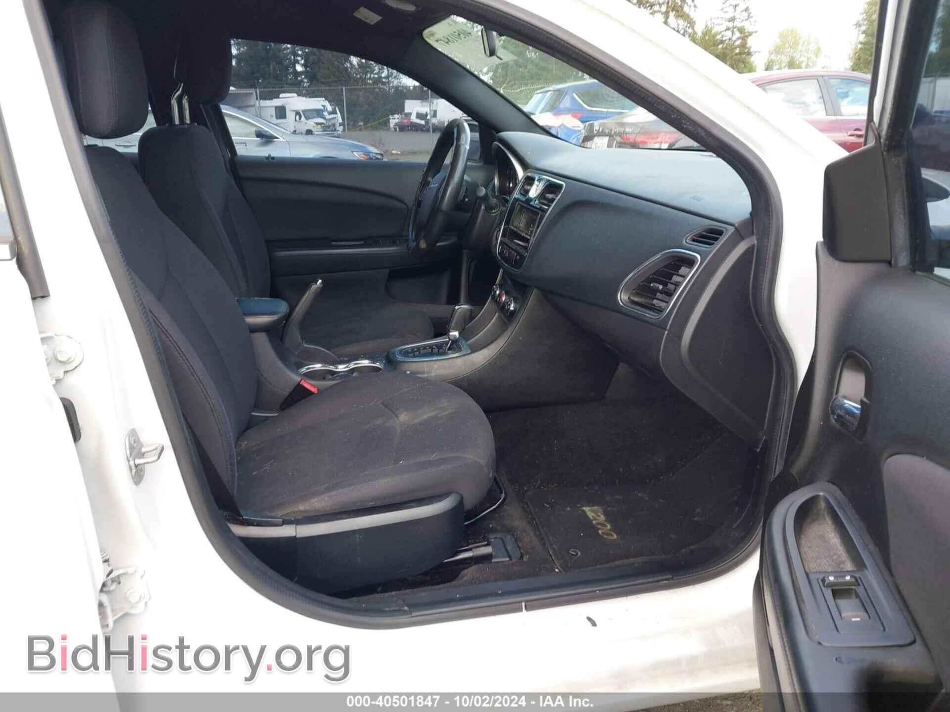 2014 CHRYSLER 200 - VIN: 1C3CCBAB4EN210602 - Photo 5