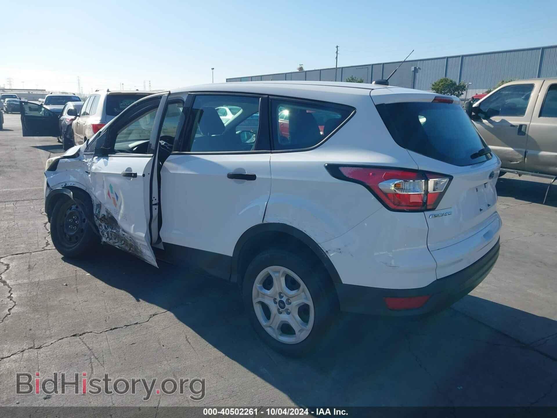 2018 FORD ESCAPE - VIN: 1FMCU0F76JUA57363 - Фото 3