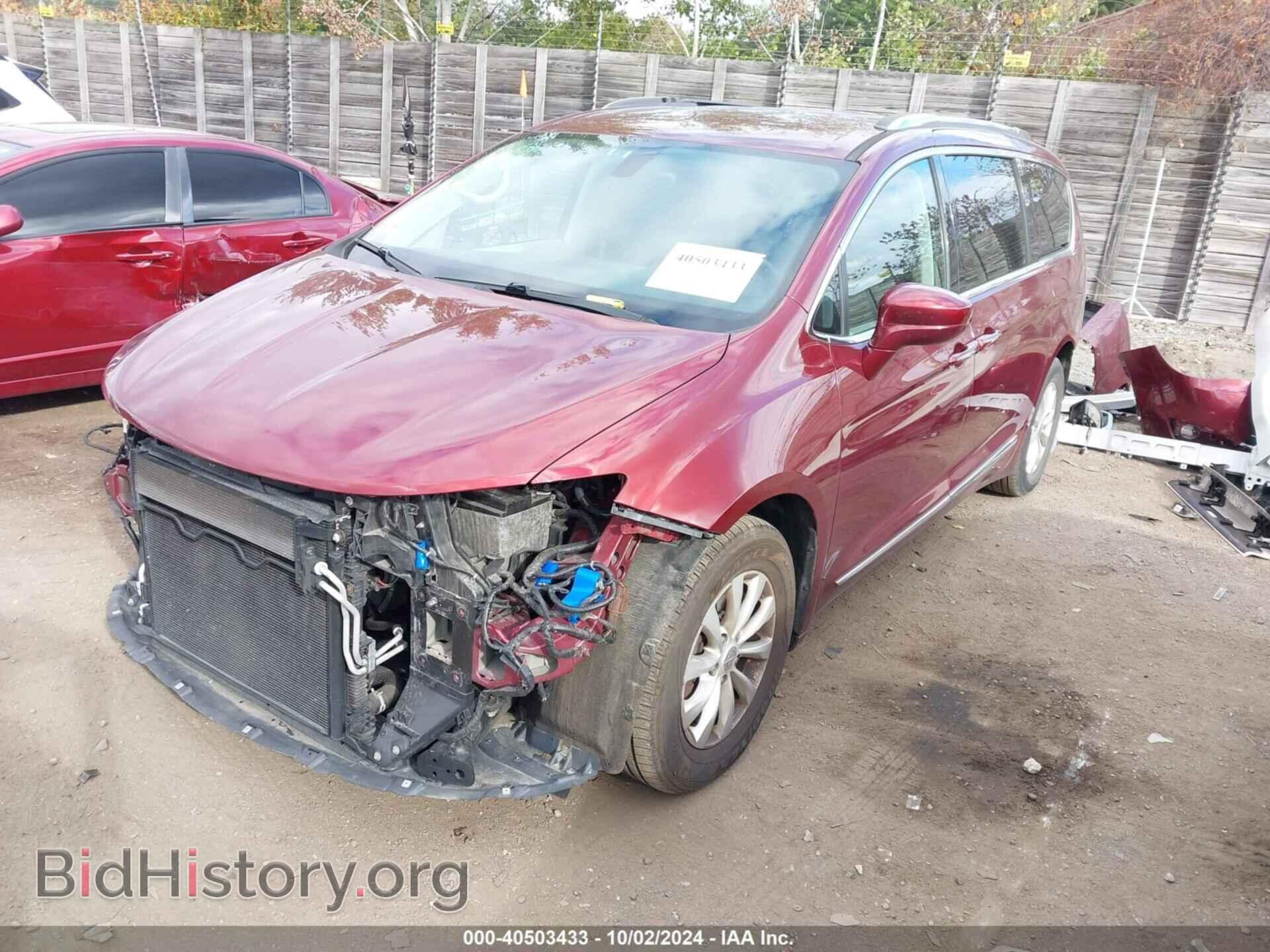 2018 CHRYSLER PACIFICA - VIN: 2C4RC1BG0JR280718 - Фото 2