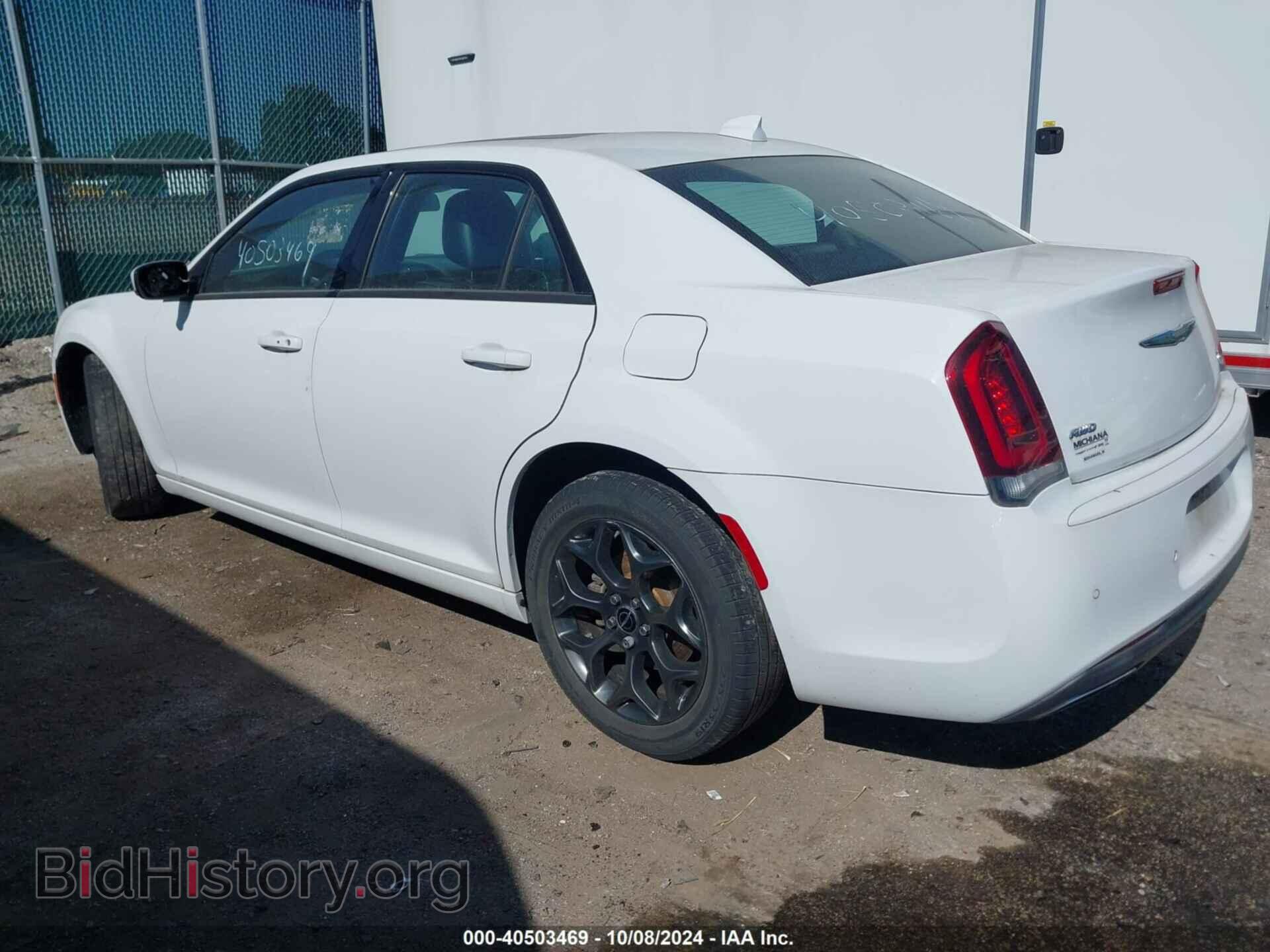 2018 CHRYSLER 300 - VIN: 2C3CCAGG9JH165818 - Фото 3