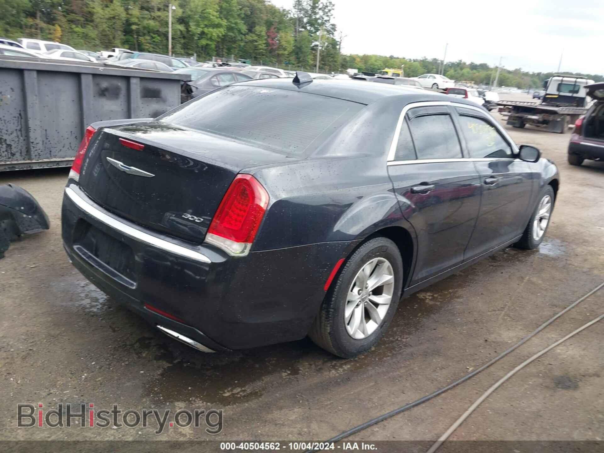 2015 CHRYSLER 300 - VIN: 2C3CCAAG2FH830042 - Фото 4